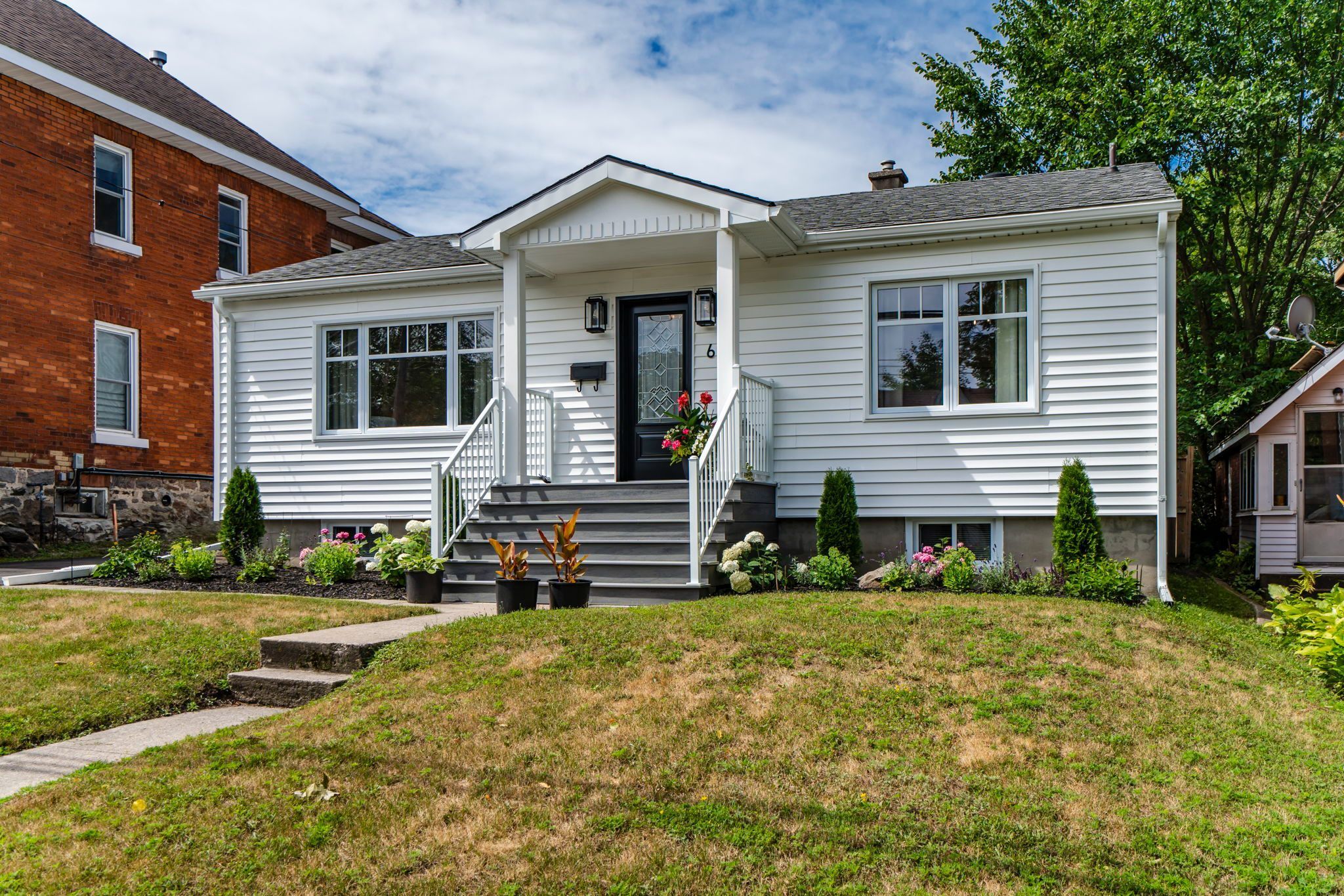 66 Fifth Street, Midland, On L4r 3v3