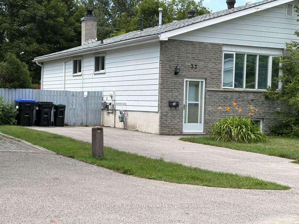 33 Beaumaur Drive, Penetanguishene, On L9m 1v7