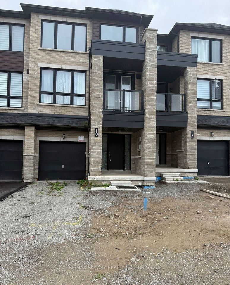 10 Blue Forest Crescent, Barrie, On L0j 0n3