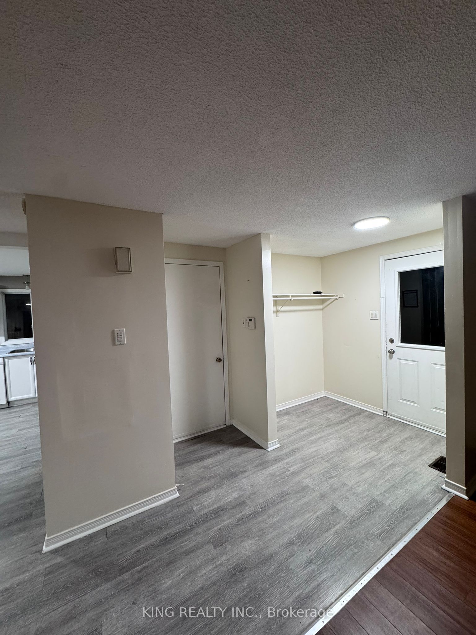 139 Hickling Trail, Barrie, On L4m 5t7