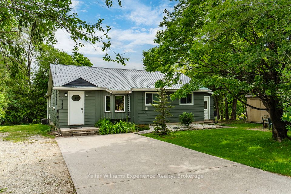 9782 Beachwood Drive, Collingwood, On L9y 5p8