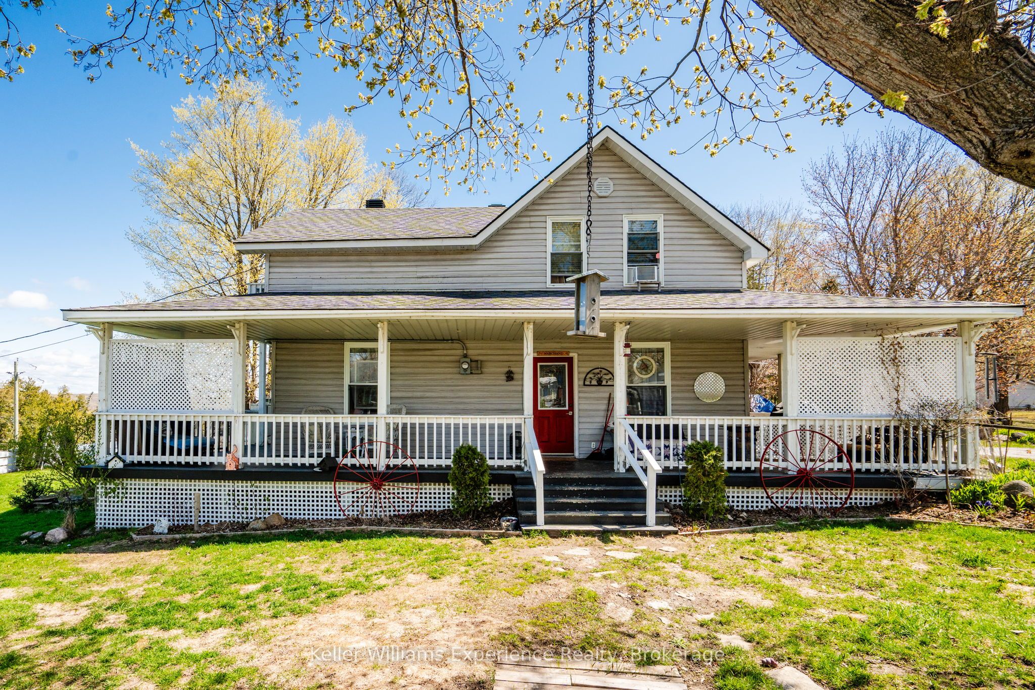 107 Pine Street, Tay, On L0k 2c0
