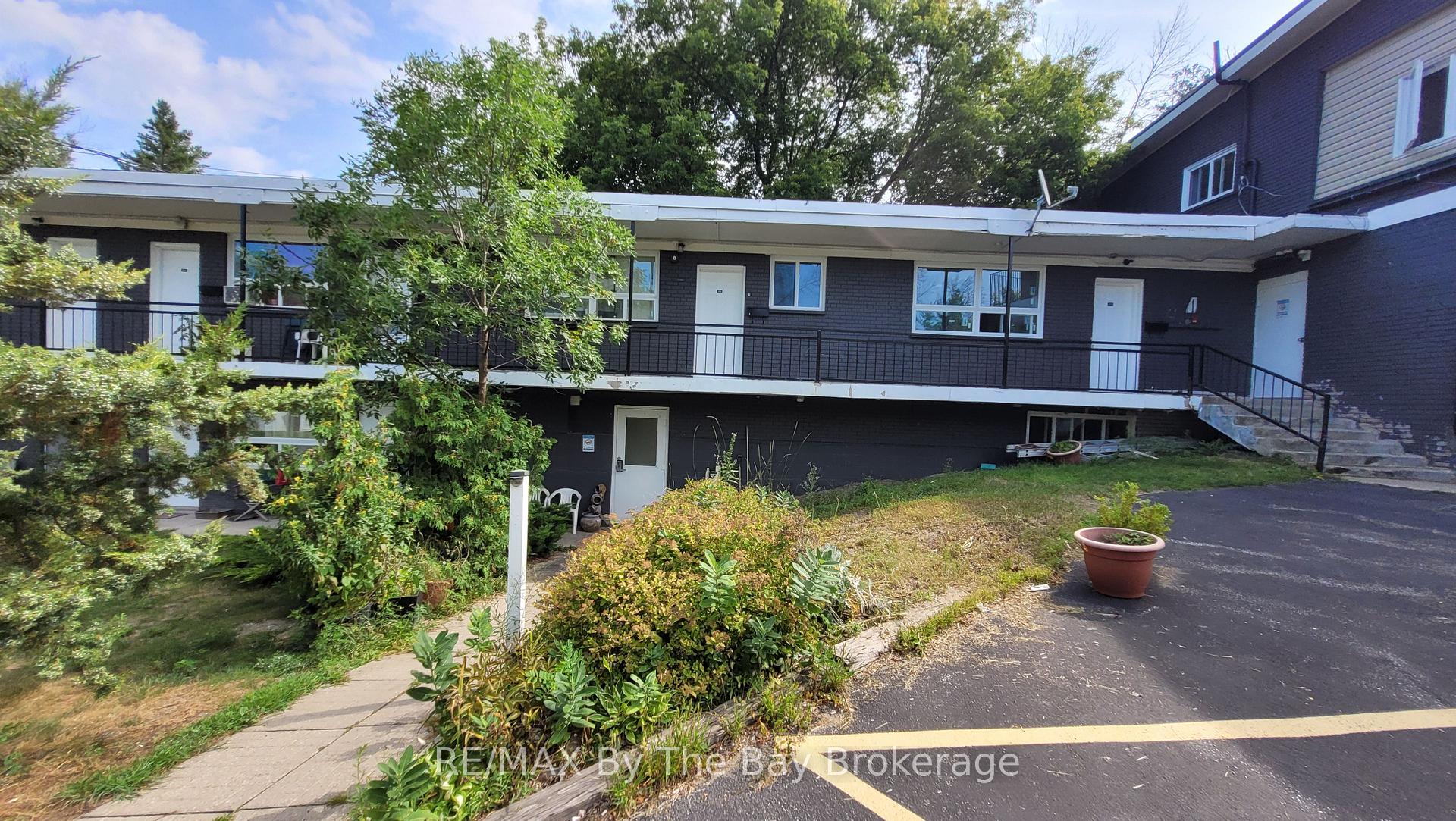 280 River Road E B12, Wasaga Beach, On L9z 2l7