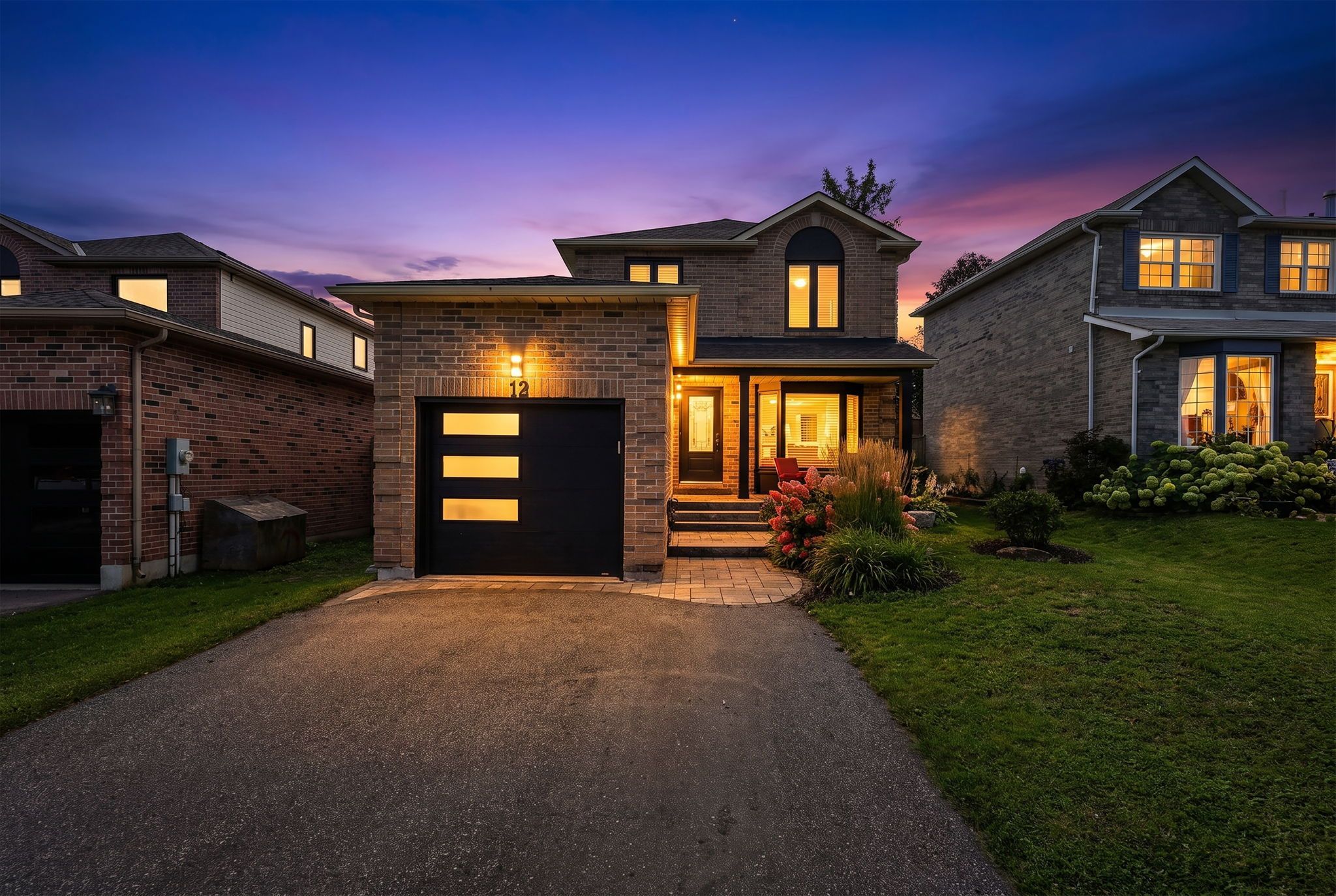12 Grasett Crescent, Barrie, On L4n 6z8