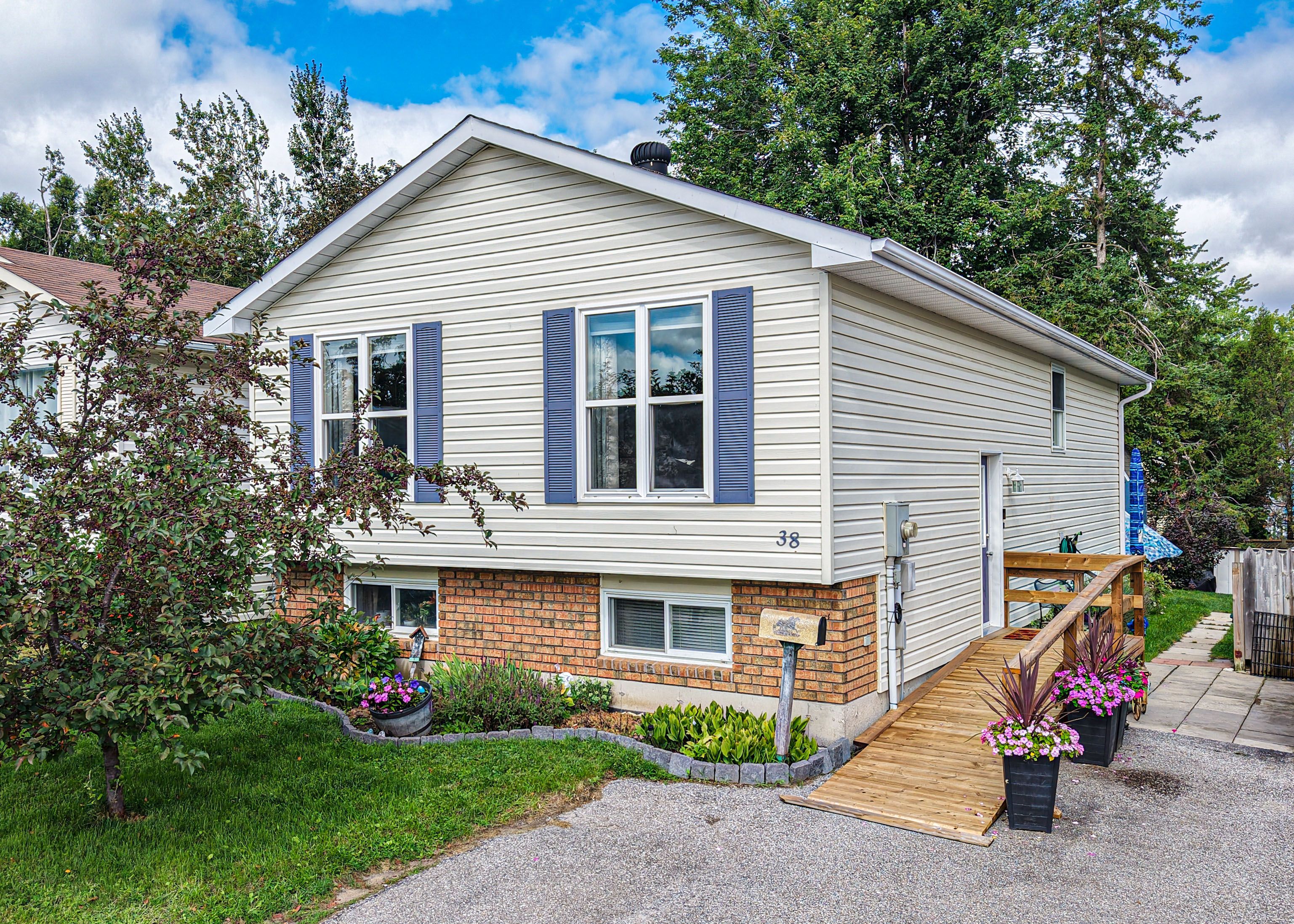 38 Louise Lane, Orillia, On L3v 7w1