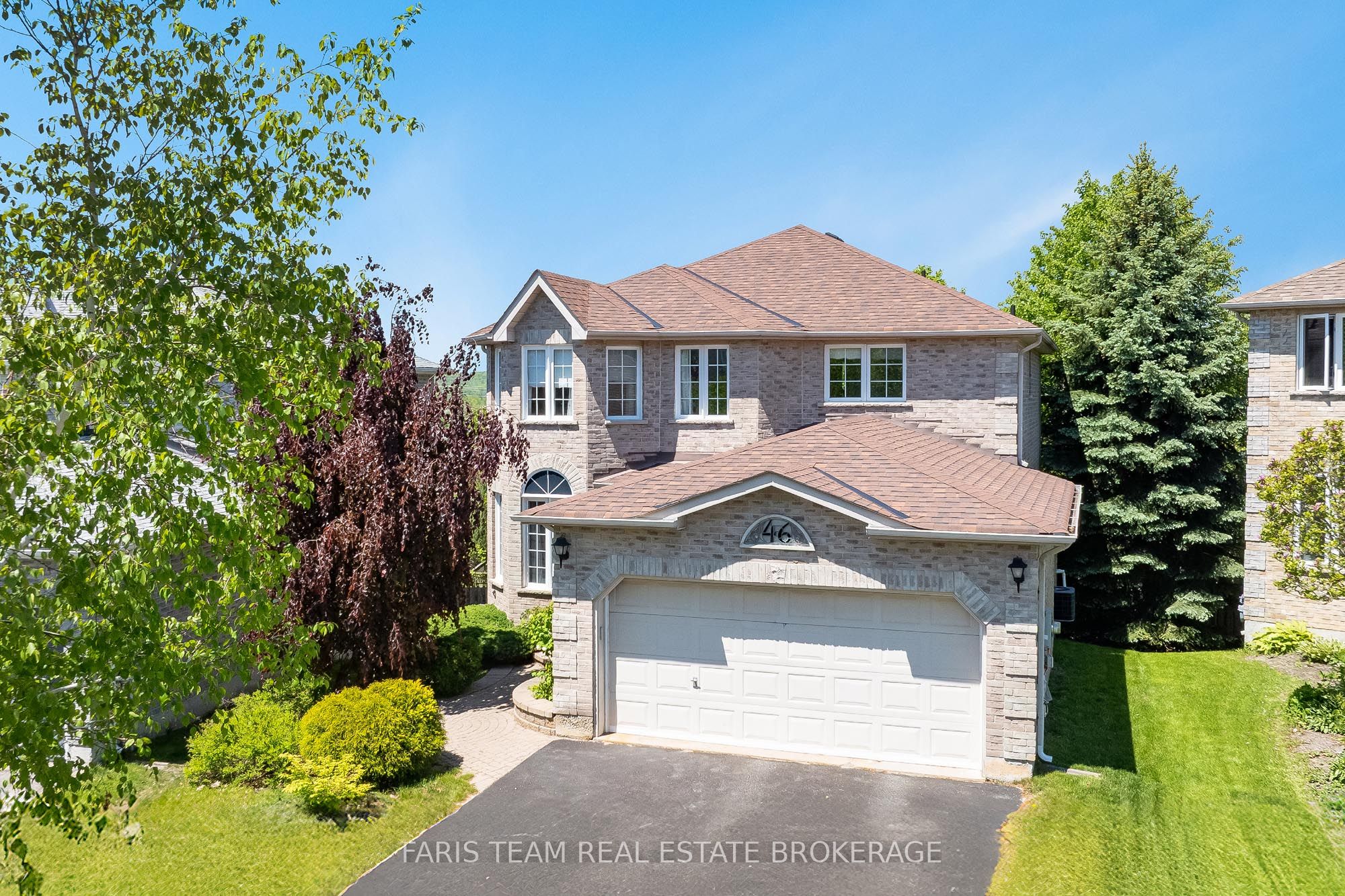 46 Bell Street, Barrie, On L4n 0h9