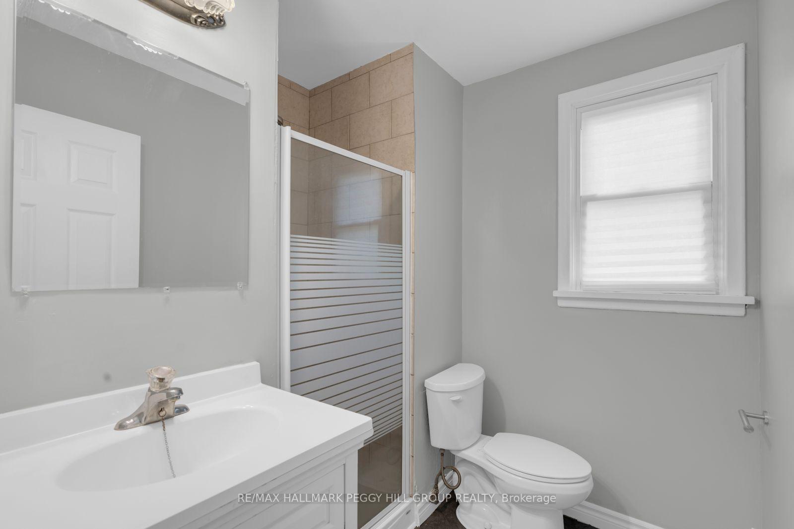 19 Alfred Street, Barrie, On L4n 3l9