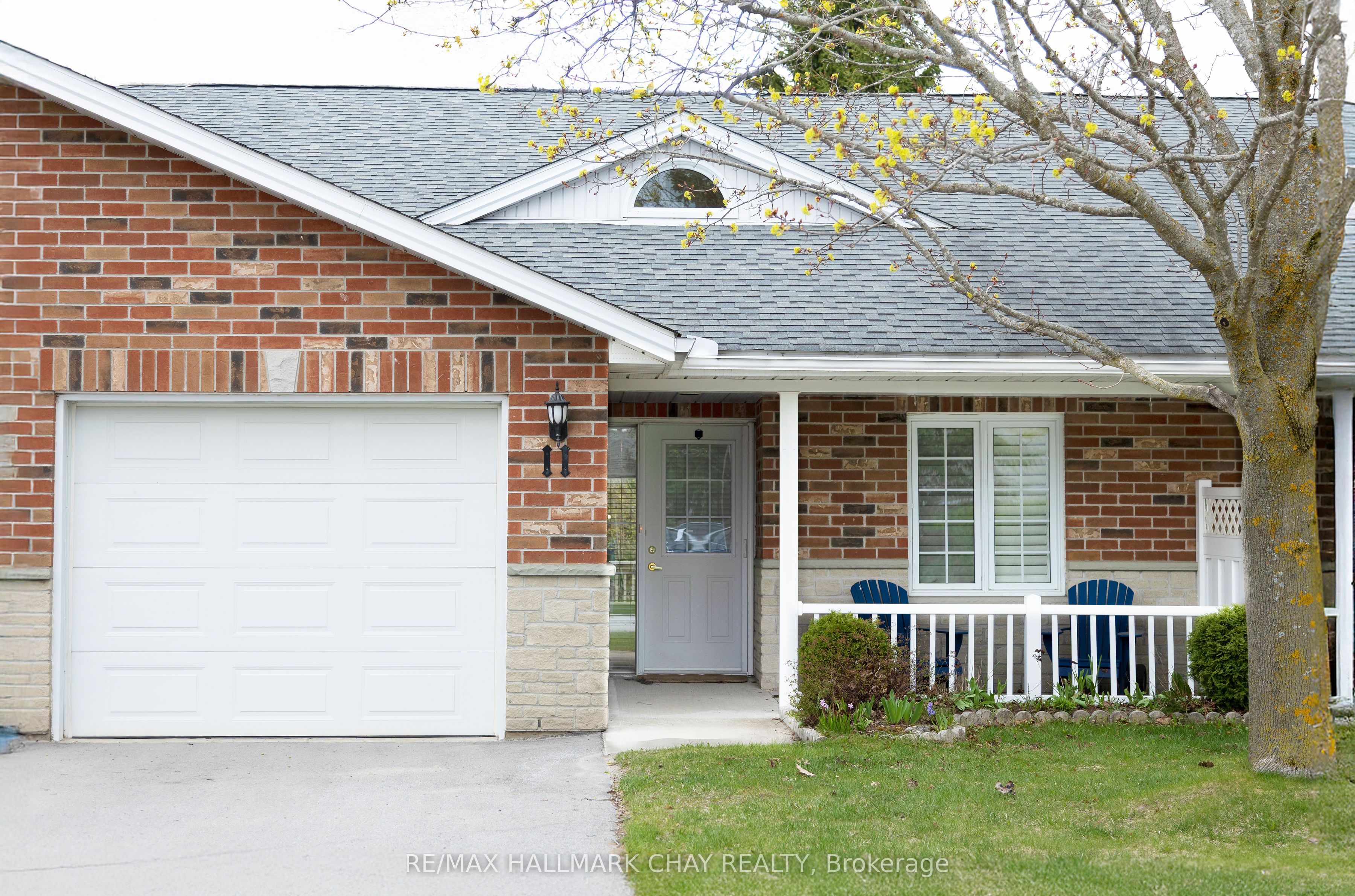 275 Huron Street 11, Clearview, On L0m 1s0