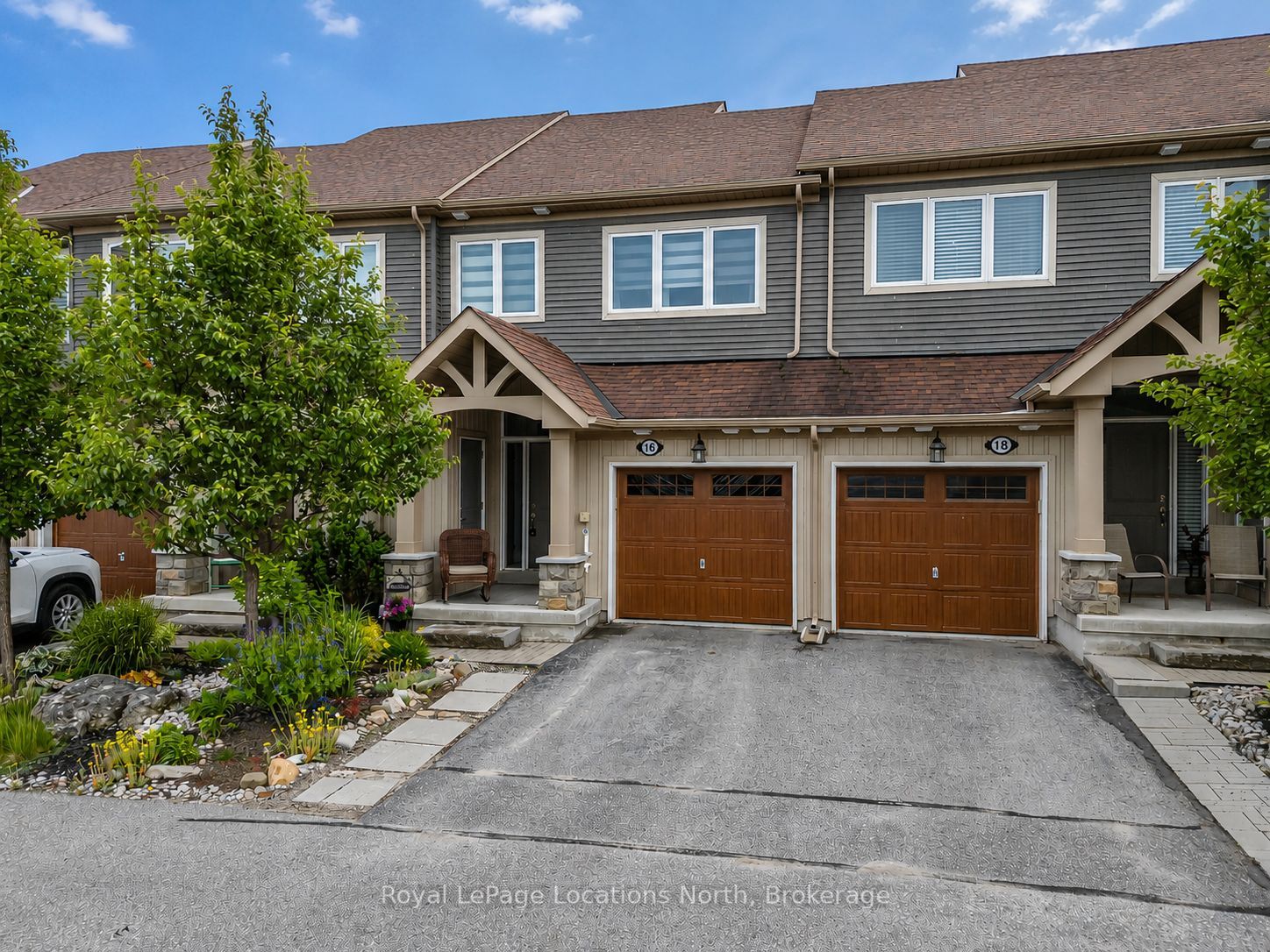 16 Greaves Avenue, Collingwood, On L9y 0z5