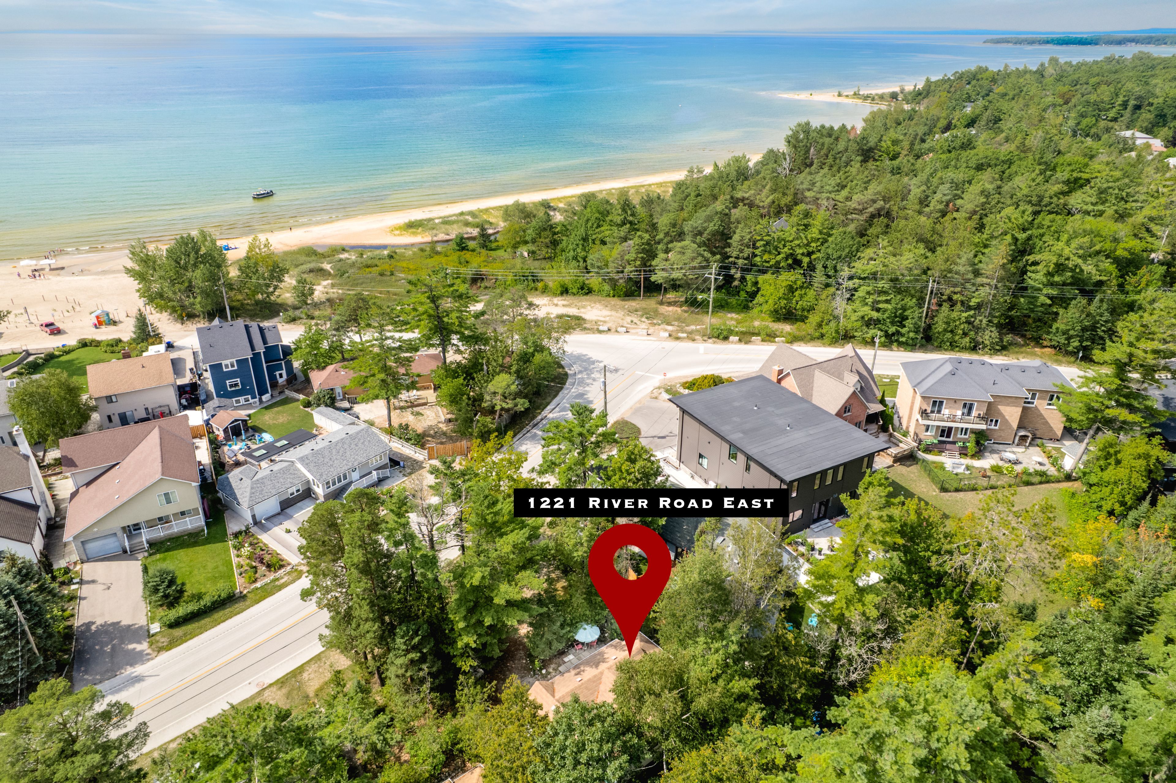 1221 River Road E, Wasaga Beach, On L9z 2r7