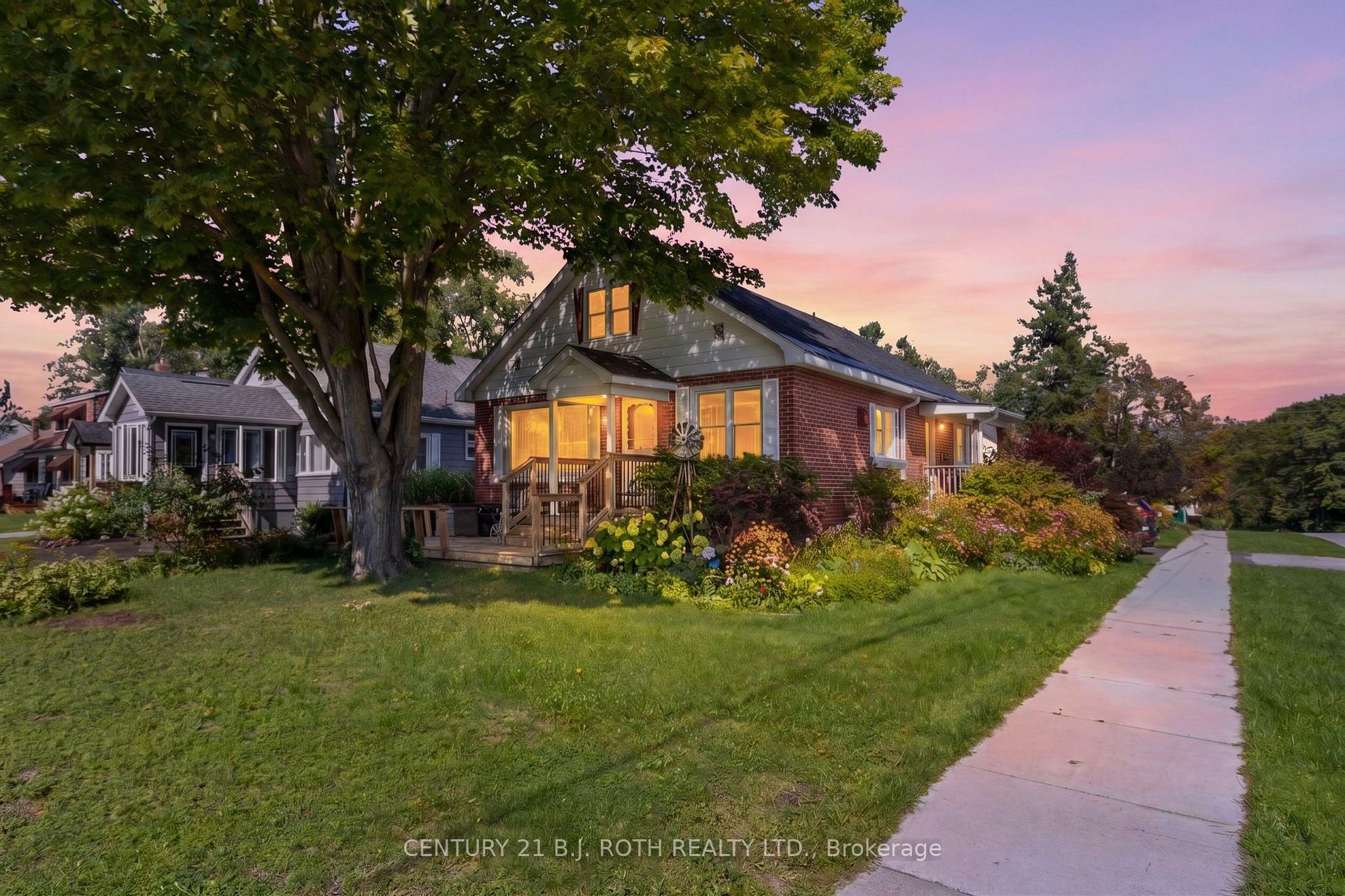 328 Colborne Street W, Orillia, On L3v 3a3