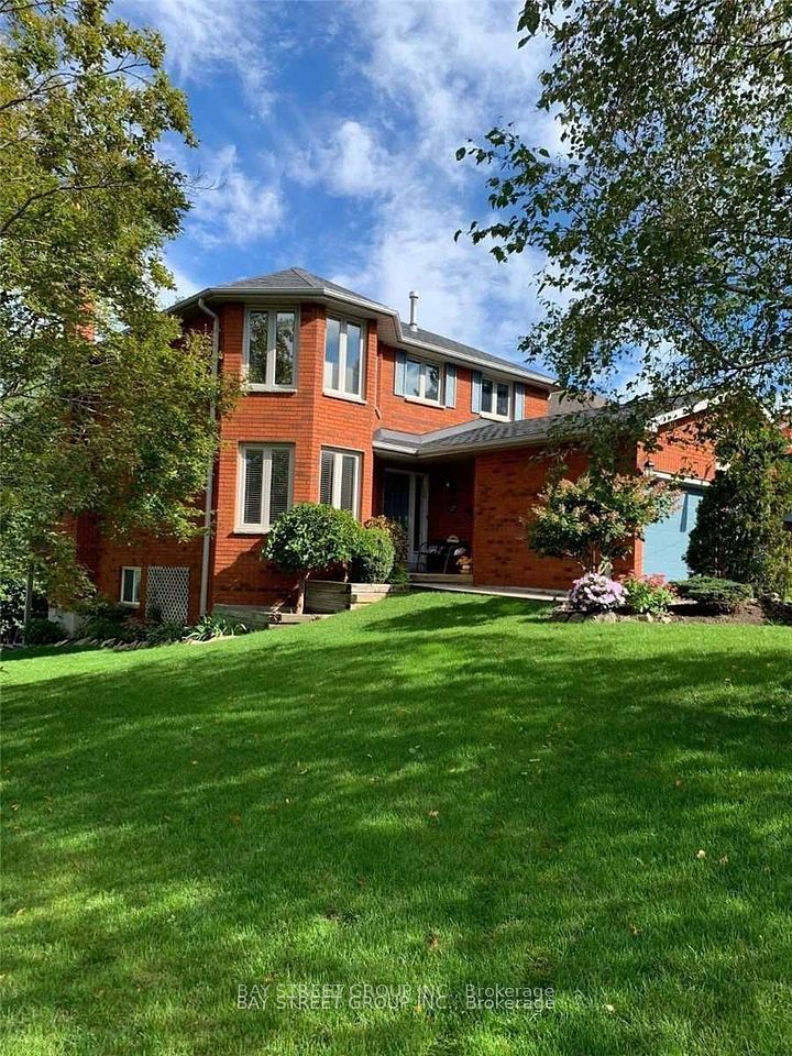 76 Mayfair Drive, Barrie, On L4n 6y9