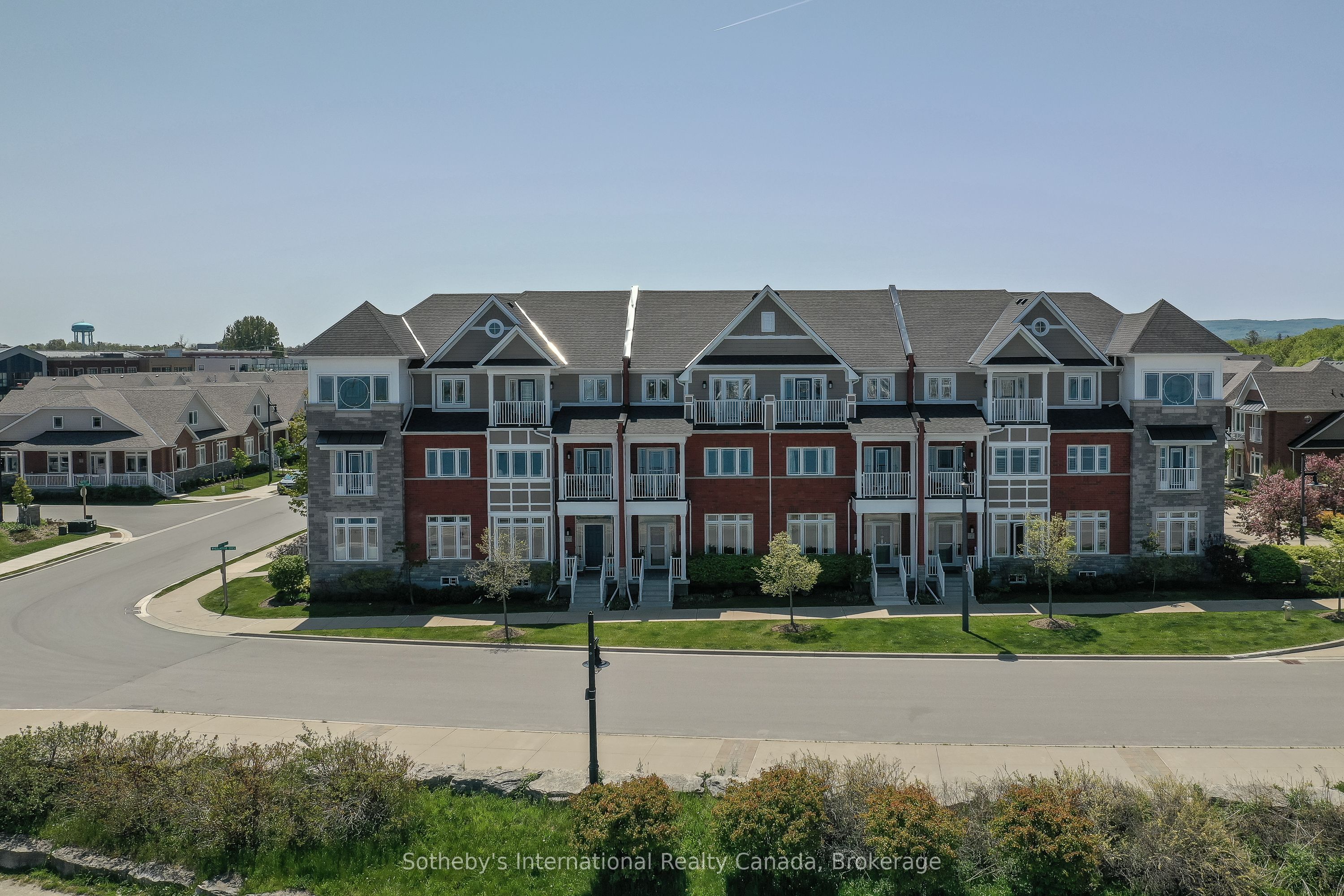 12 Wheelhouse Crescent, Collingwood, On L9y 0j9