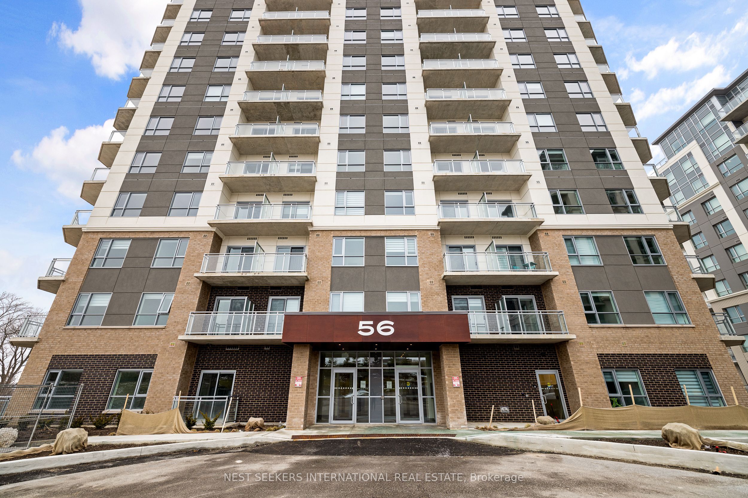 56 Lakeside Terrace 1001, Barrie, On L4m 7b9