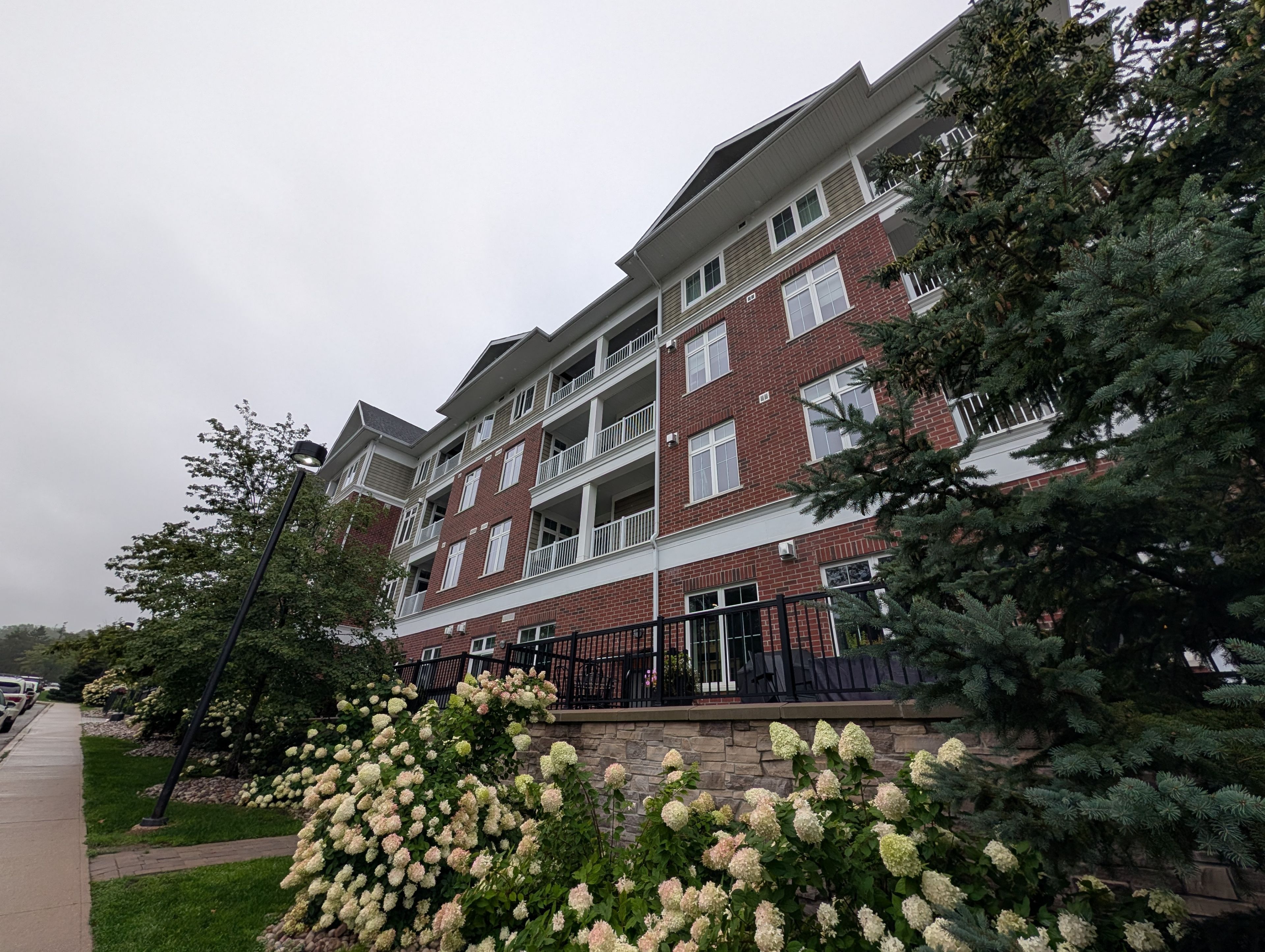 40 Horseshoe Boulevard 302, Oro-Medonte, On L4m 4y8