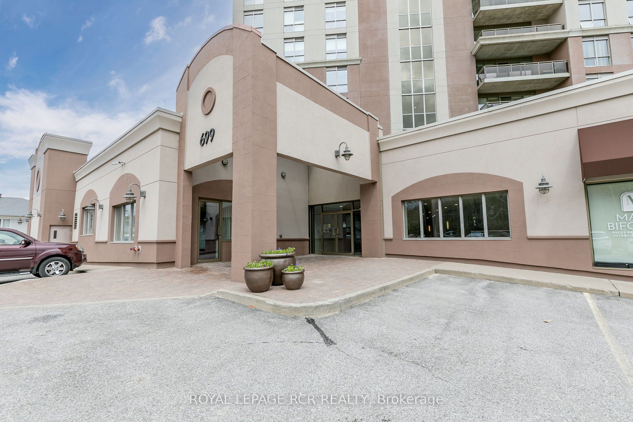 699 Aberdeen Boulevard 608, Midland, On L4r 5p2