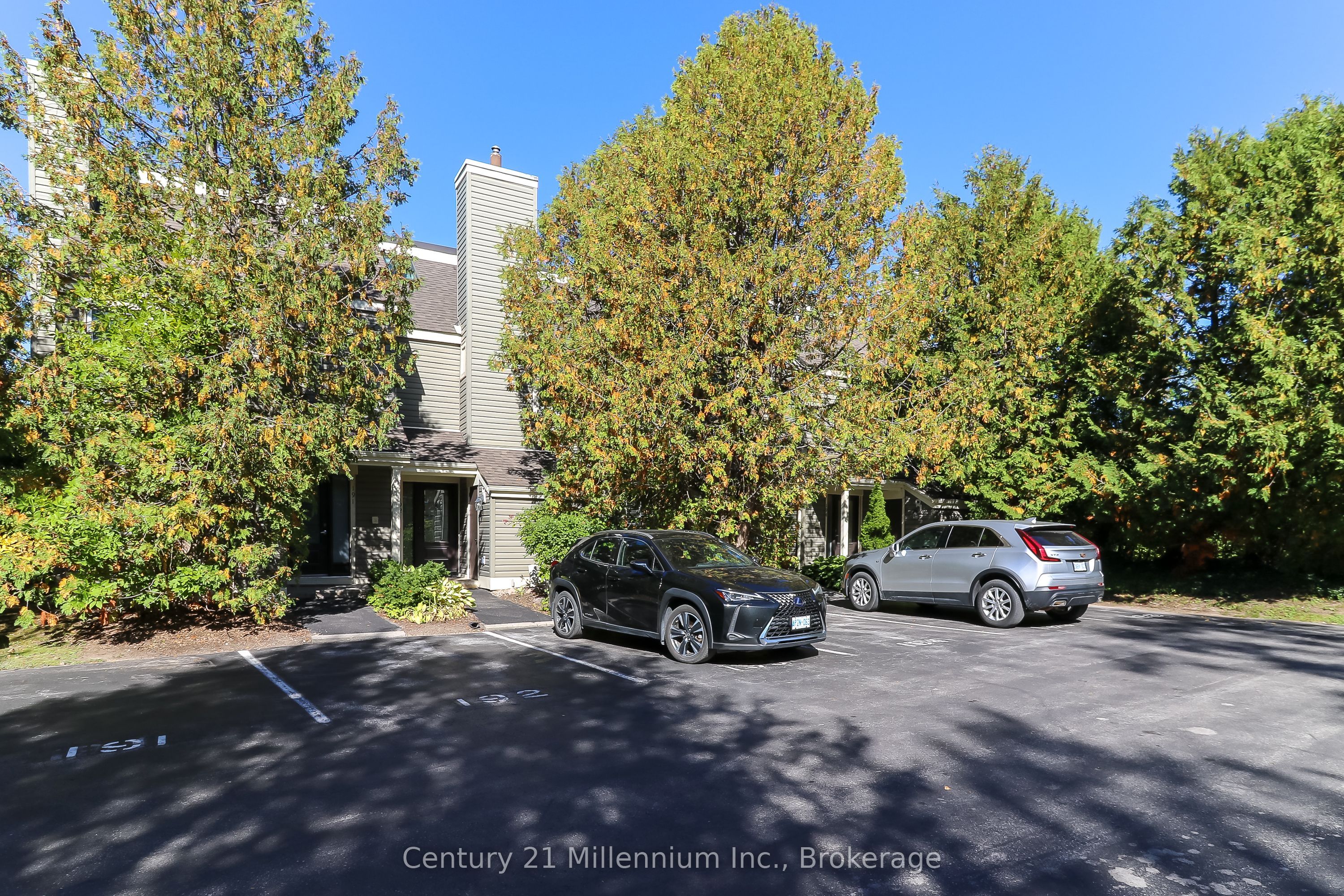 194 Escarpment Crescent, Collingwood, On L9y 5b4