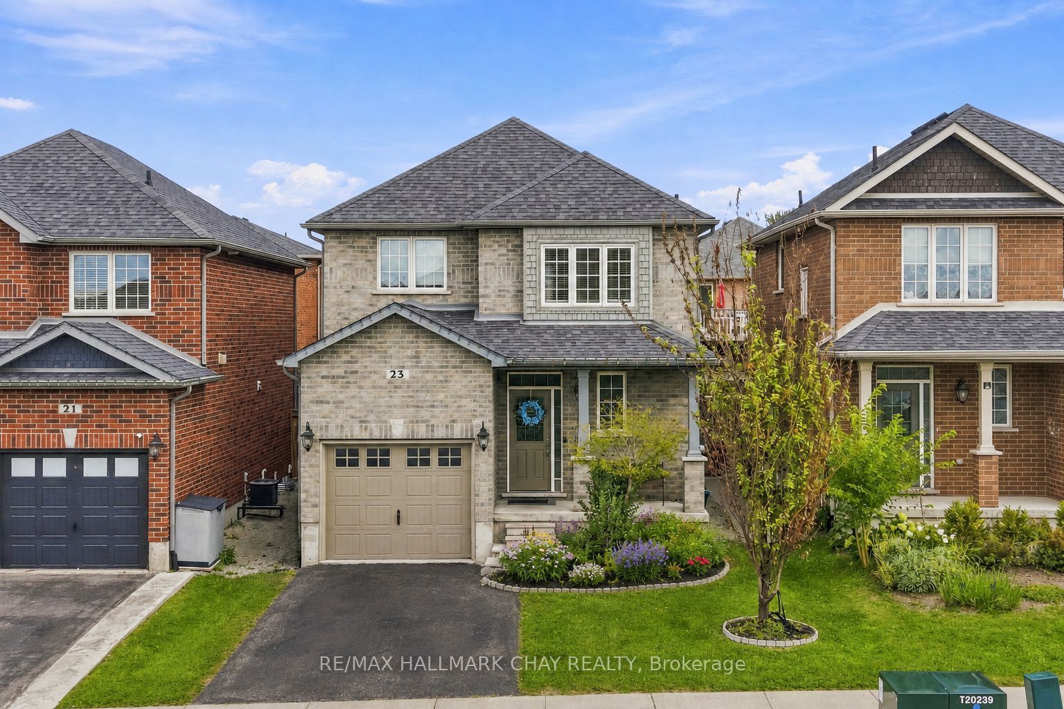 23 Nathan Crescent, Barrie, On L4n 0s5