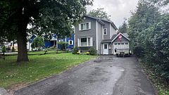 98 Elizabeth Street, Barrie, On L4n 6p3