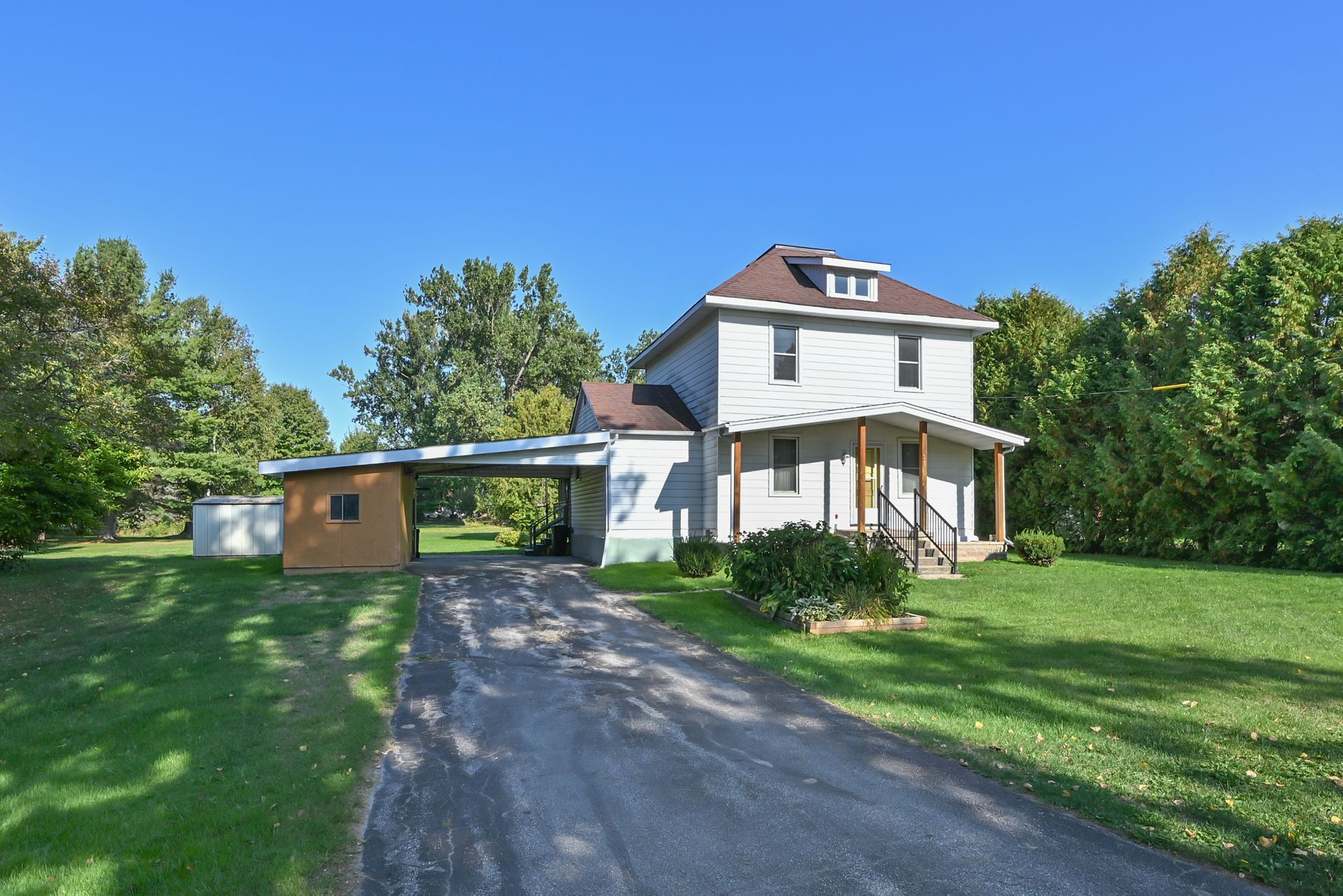 213 Dominion Drive, Clearview, On L0m 1s0