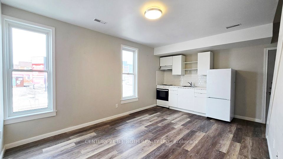 44 Front Street S 4, Orillia, On L3v 4s3