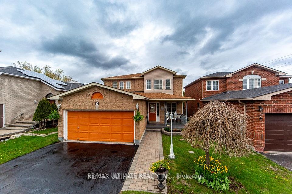 5 Twiss Drive, Barrie, On L4n 8p3