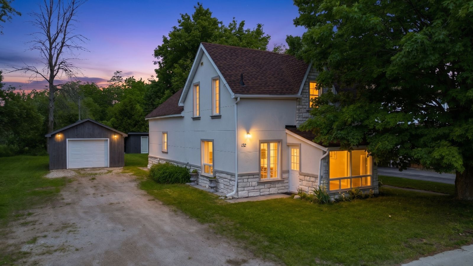 132 Queen Street W, Springwater, On L0l 1p0