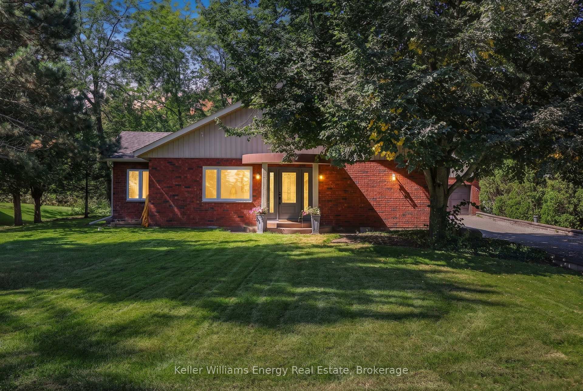 60 Bayside Avenue, Tay, On L0k 2a0