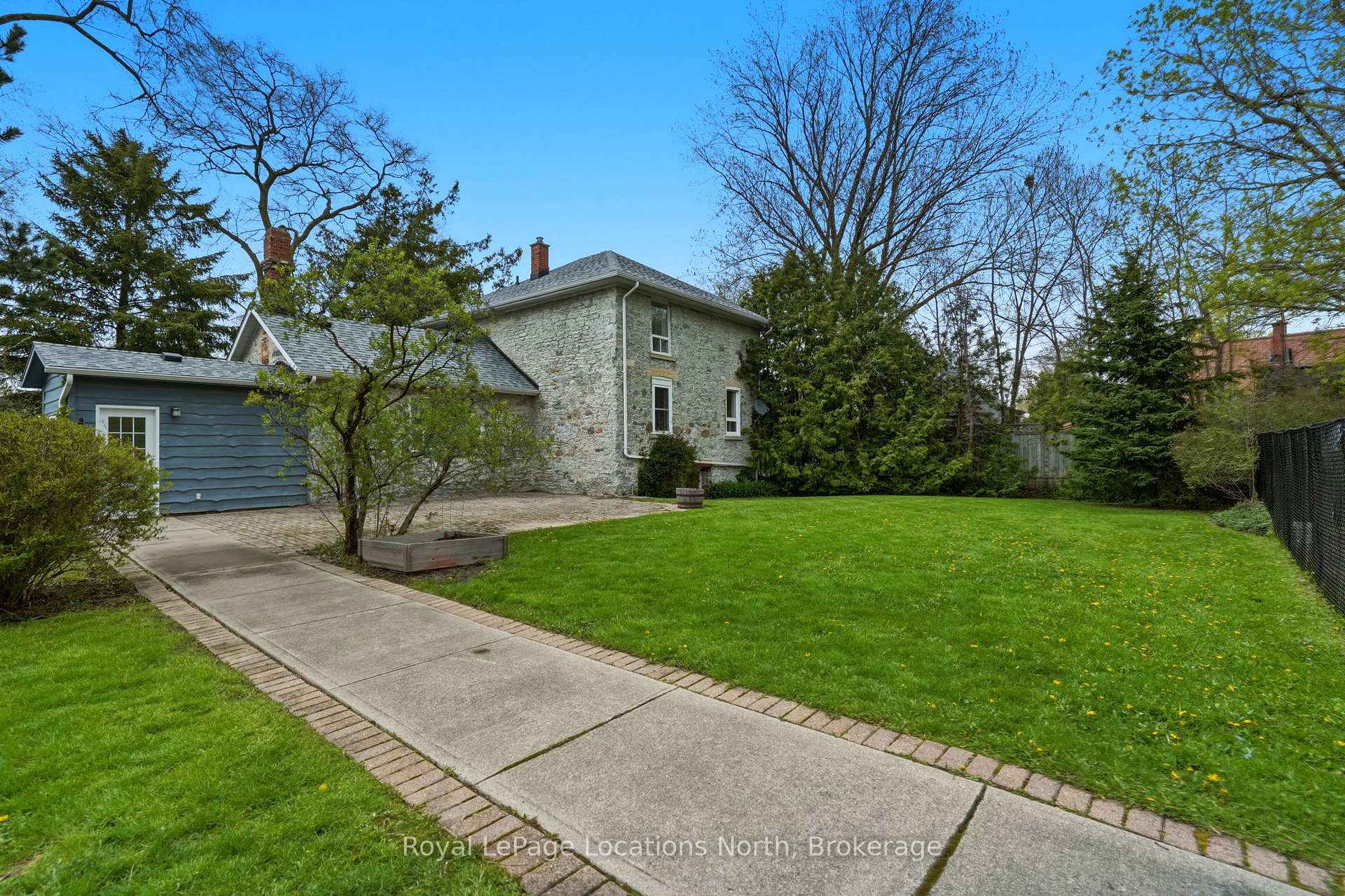 562 Cameron Street, Collingwood, On L9y 2j3