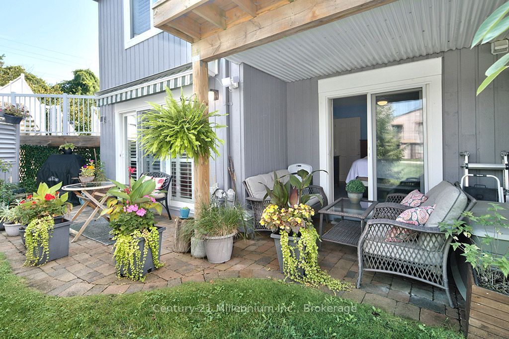 19 Dawson Drive 68, Collingwood, On L9y 5b4