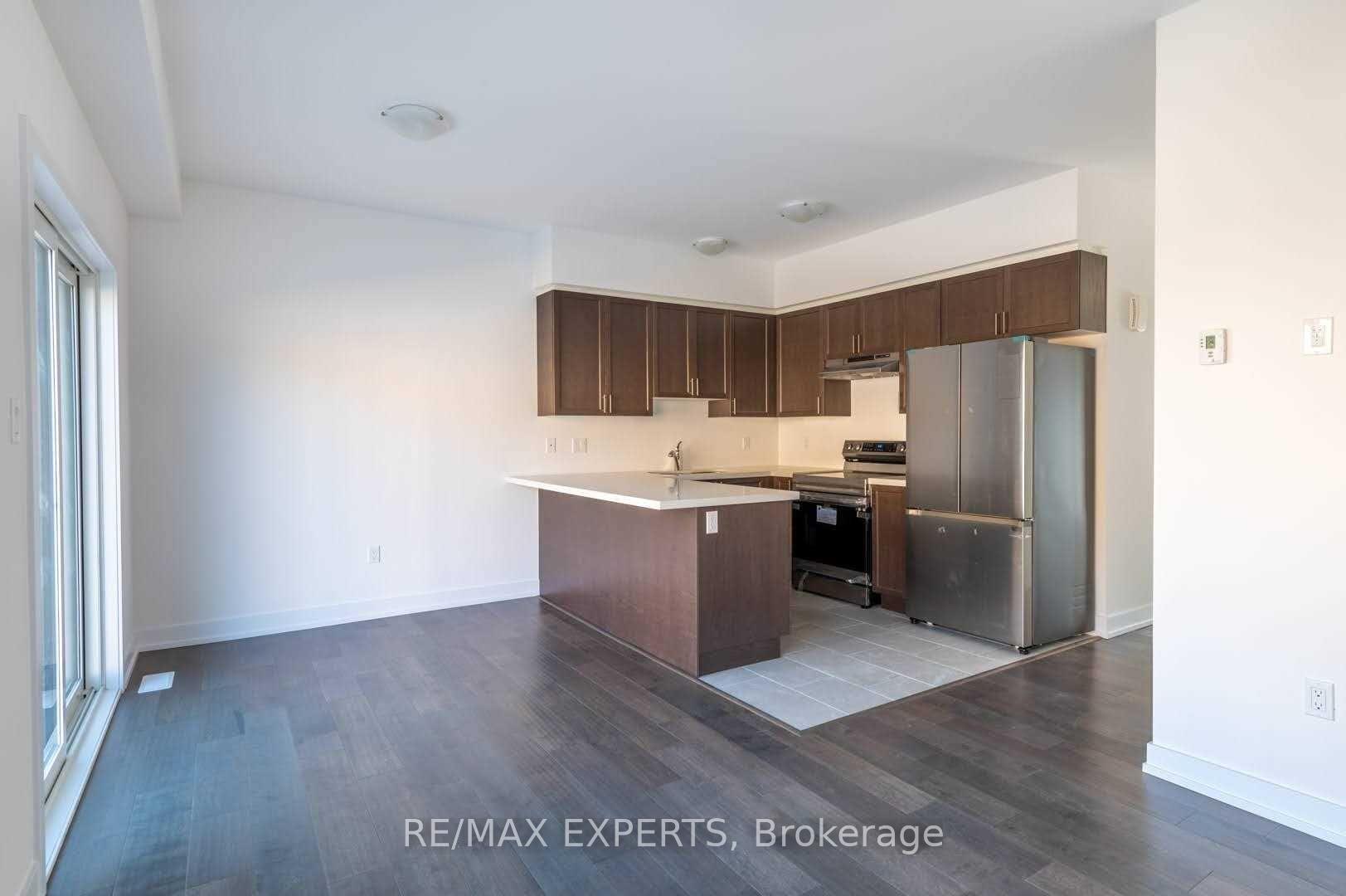 36 South Park Lane, Barrie, On L9j 0m8
