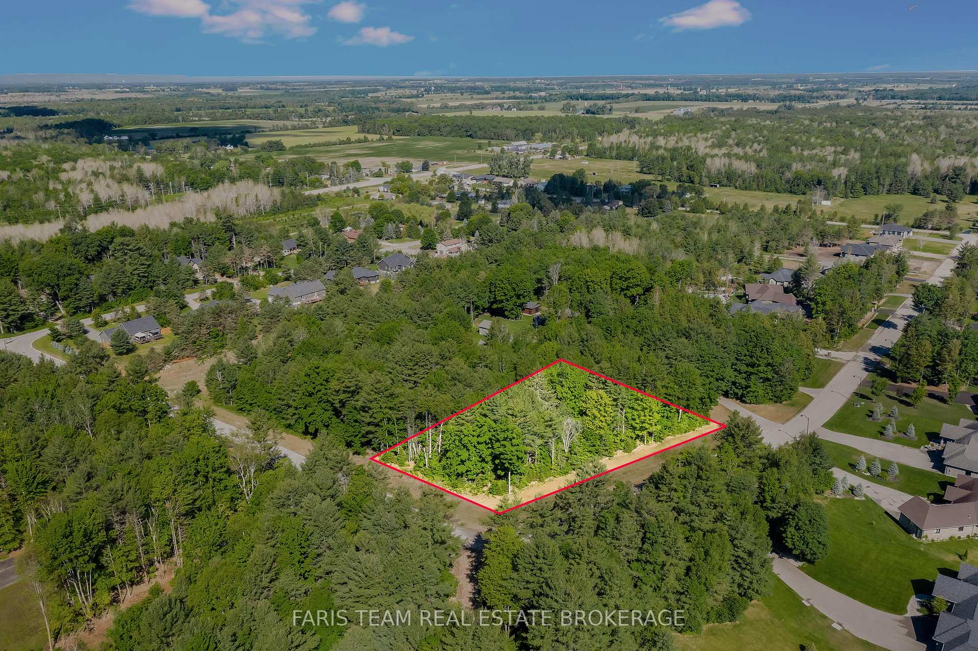 37 Marni Lane, Springwater, On L0l 2k0