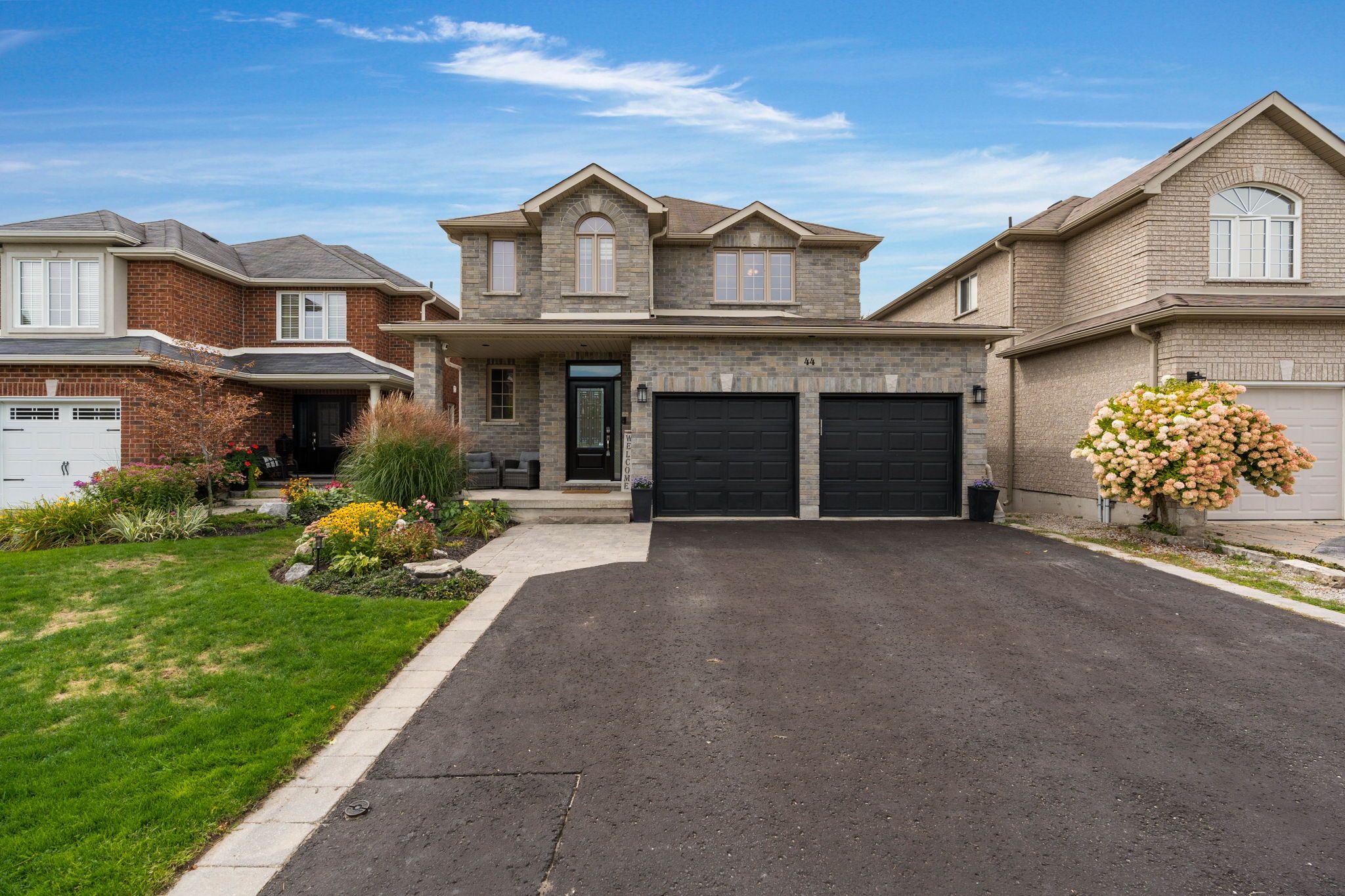 44 Graihawk Drive, Barrie, On L4n 6g7