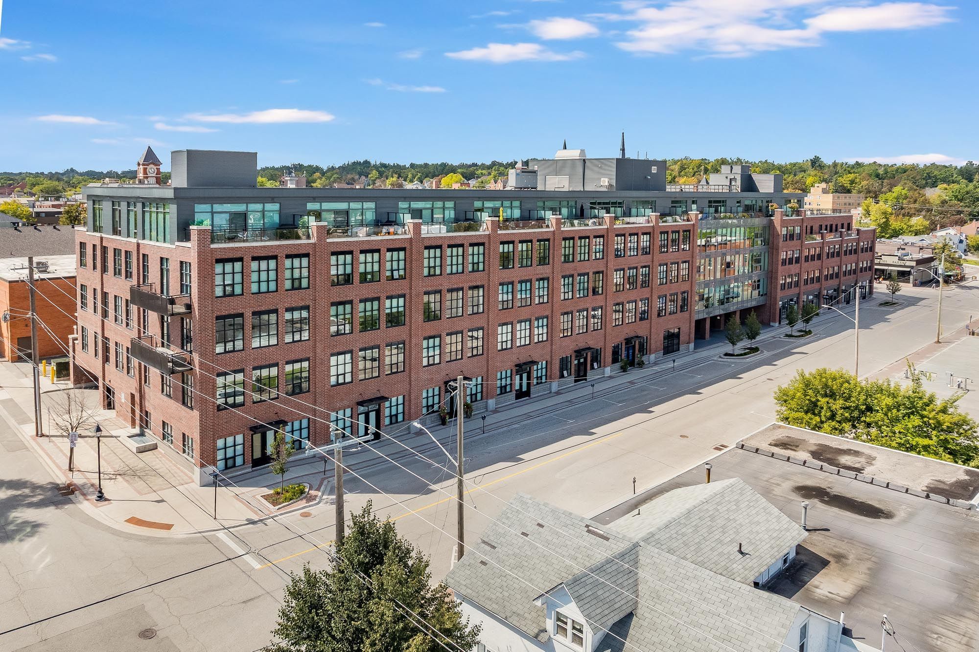 21 Matchedash Street S 502, Orillia, On L3v 4w4