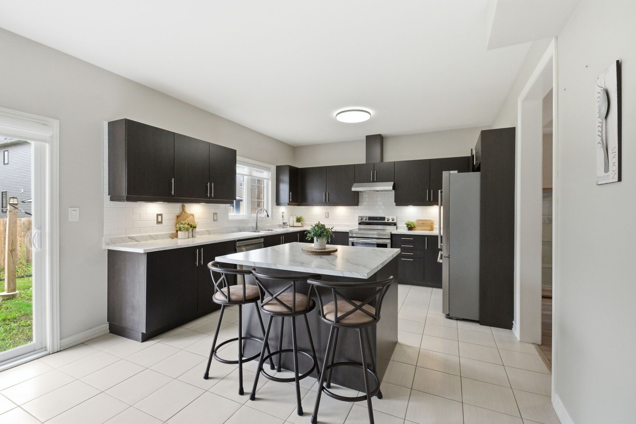 215 Breton Street, Clearview, On L0m 1s0