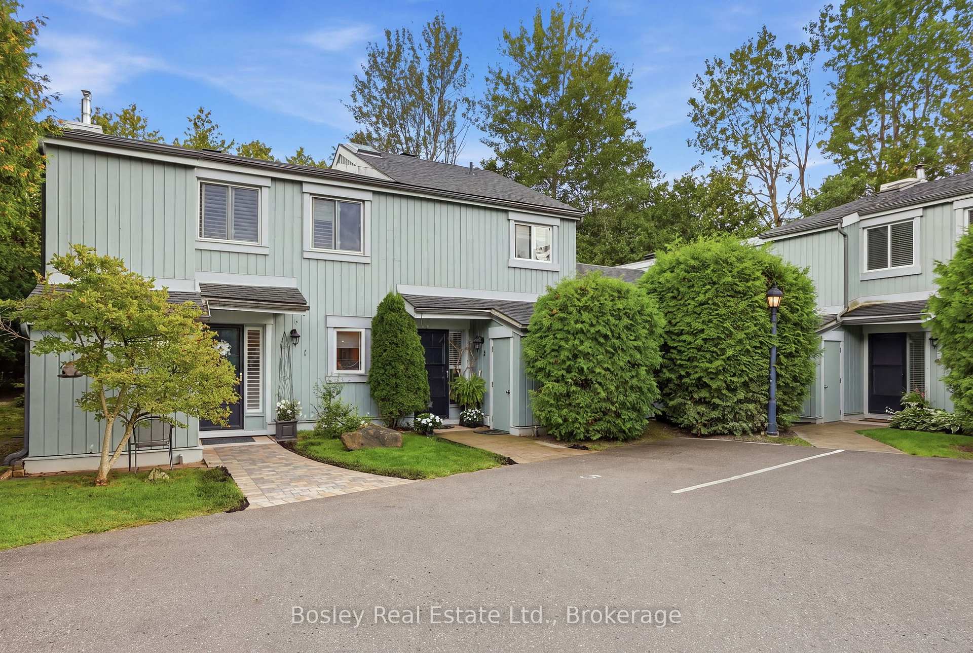 100 Fairway Crescent 3, Collingwood, On L9y 5b4