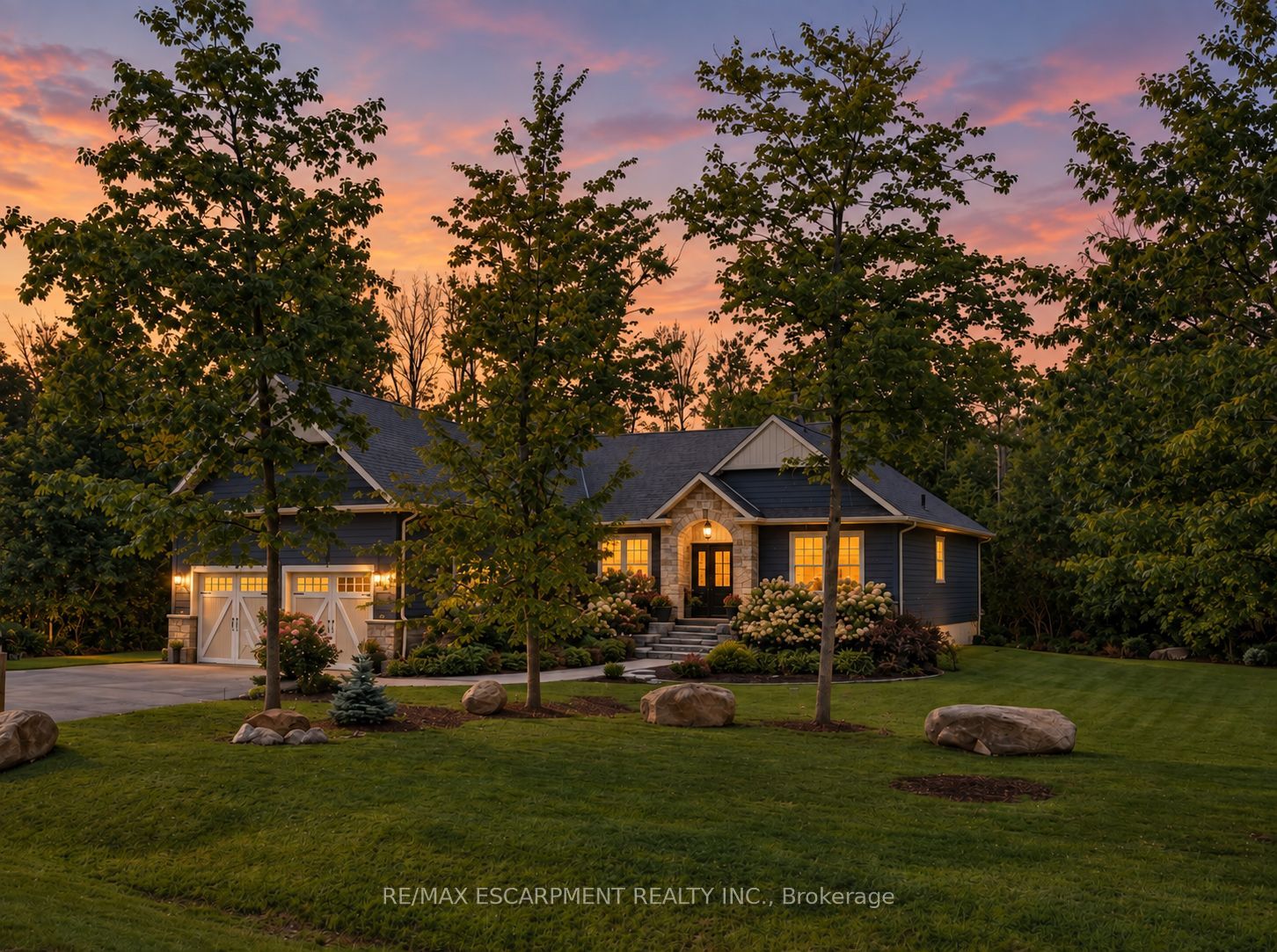 2117 Elana Drive, Severn, On L3v 0c1