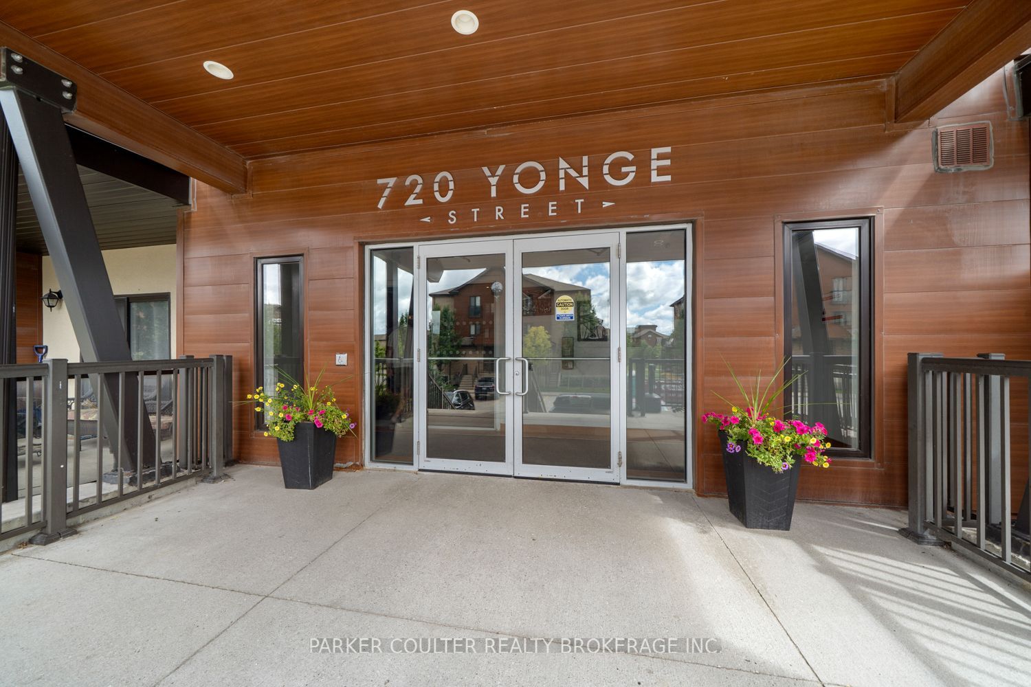 720 Yonge Street 316, Barrie, On L9j 0g9