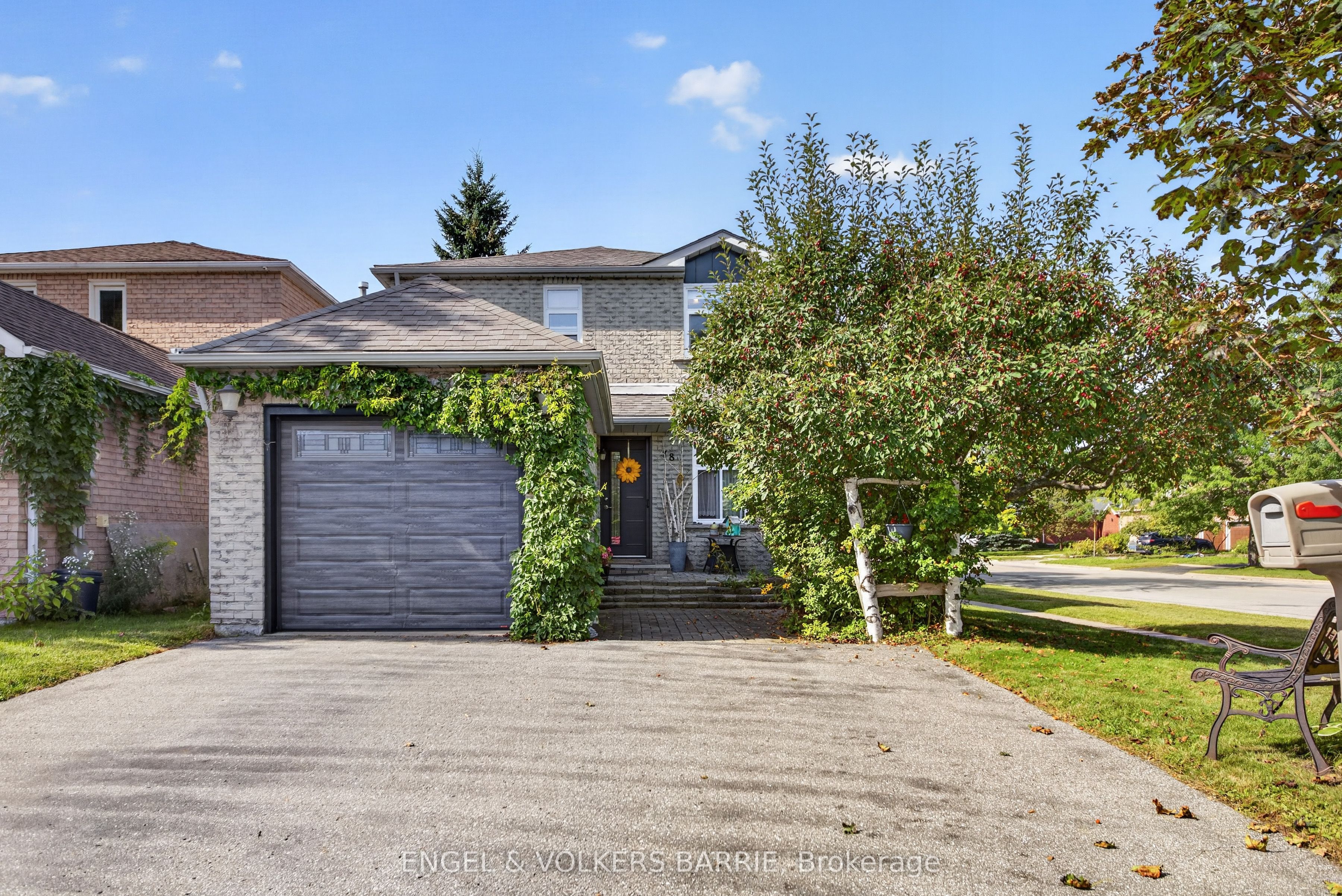 78 Wallace Drive, Barrie, On L4n 7e1