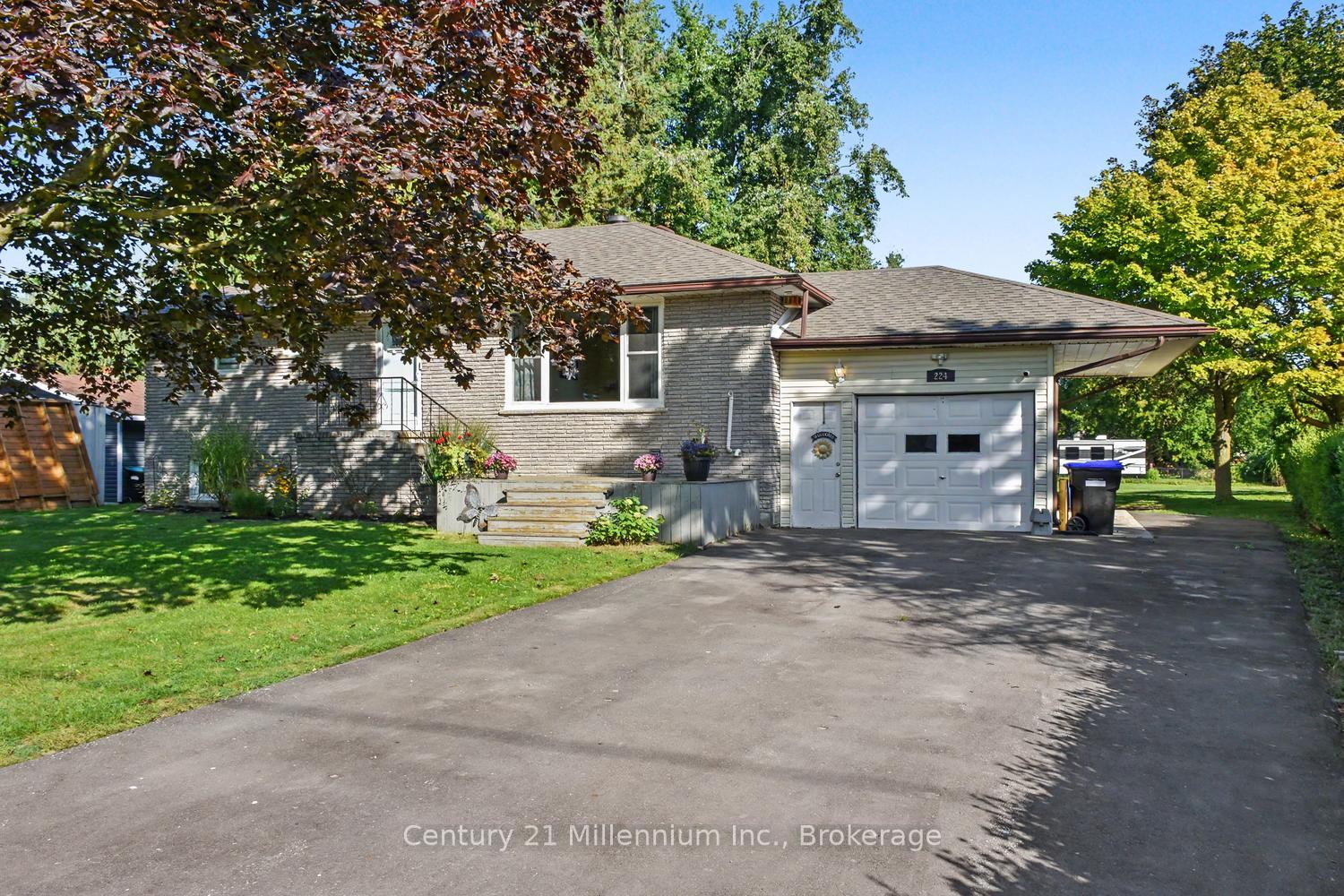 224 Margaret Street, Clearview, On L0m 1s0