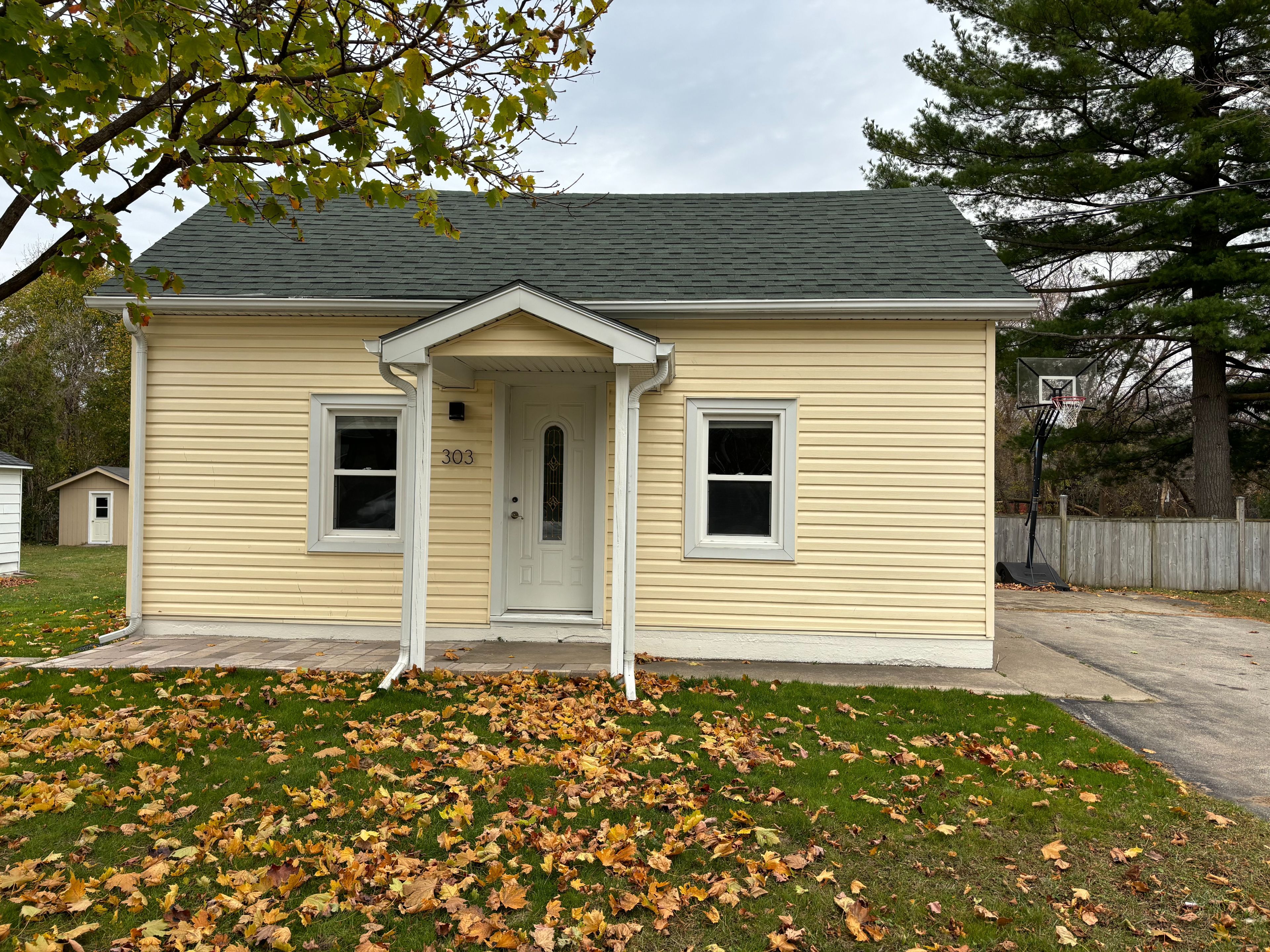 303 Oak Street, Collingwood, On L9y 2y2