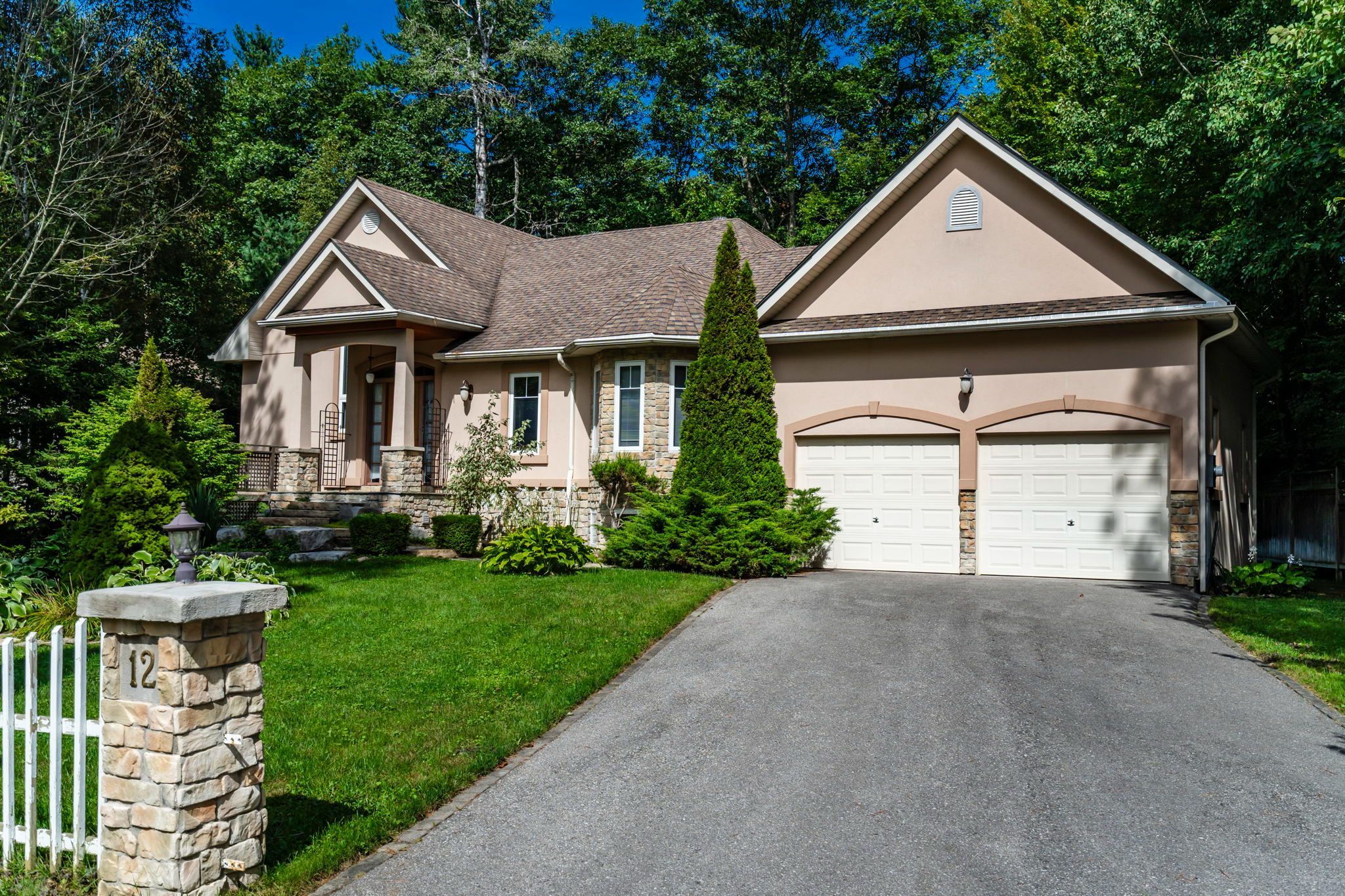 12 Albion Lane, Tiny, On L9m 0j2