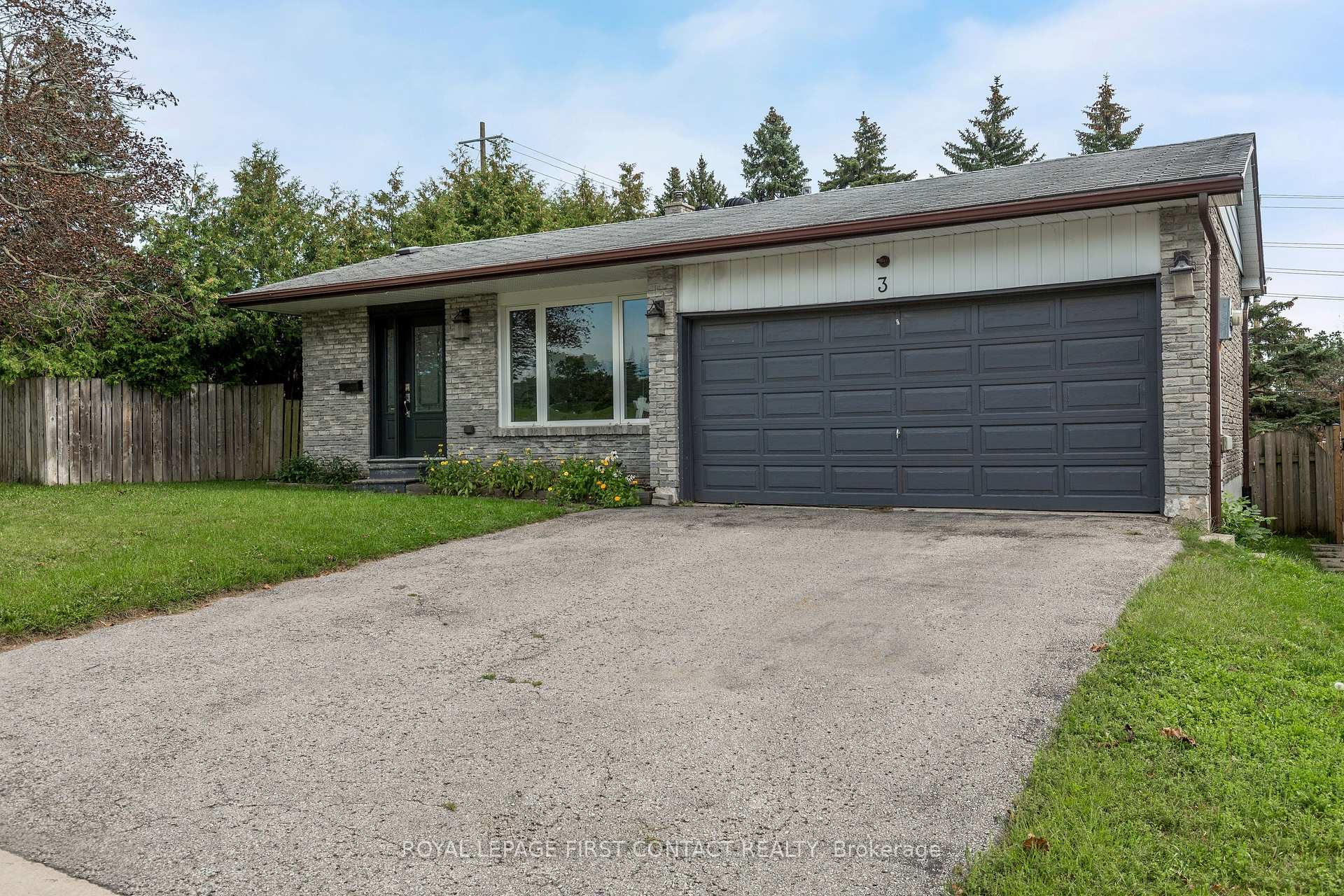 3 Oren Boulevard, Barrie, On L4n 4t3