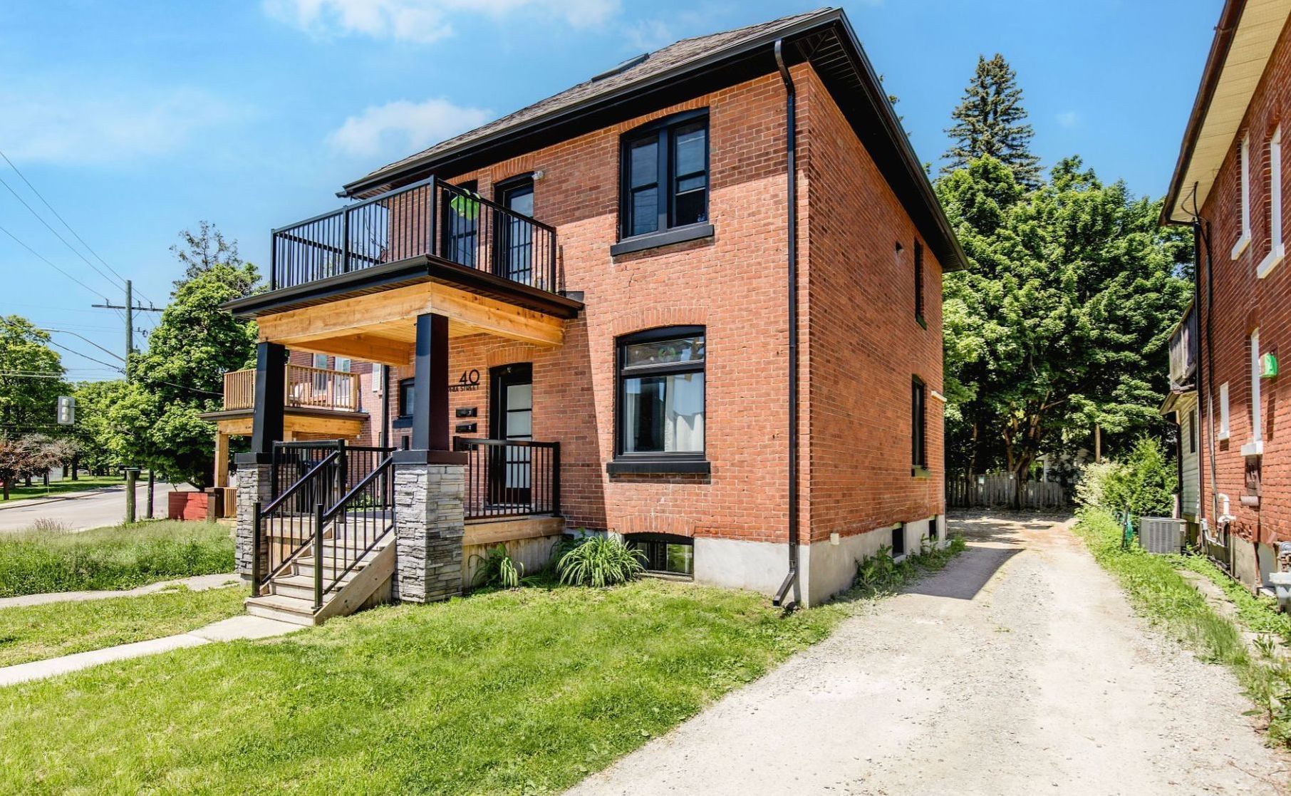 40 Sophia Street W Lower, Barrie, On L4n 1j3