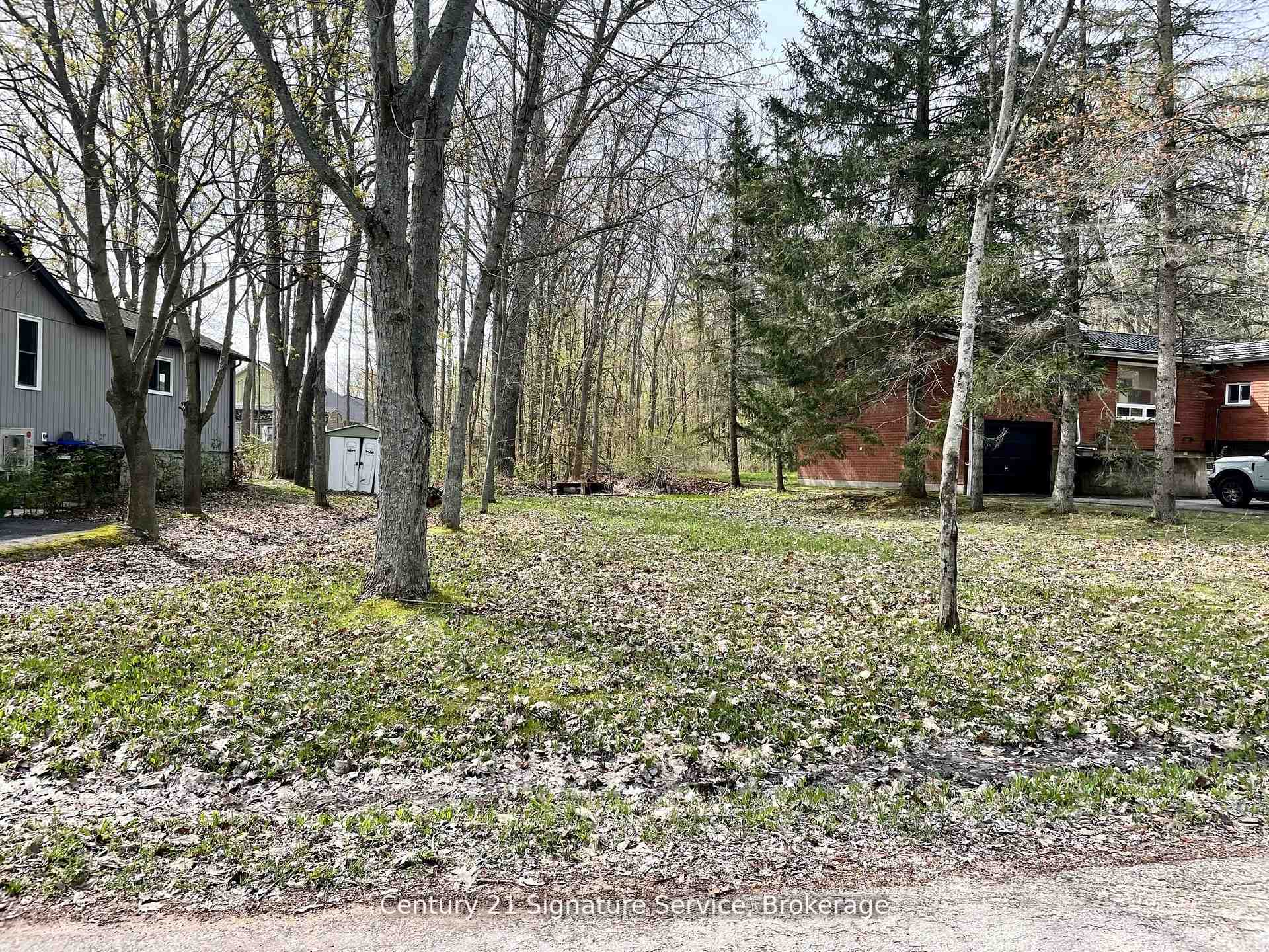257 Robins Point Road, Tay, On L0k 2a0