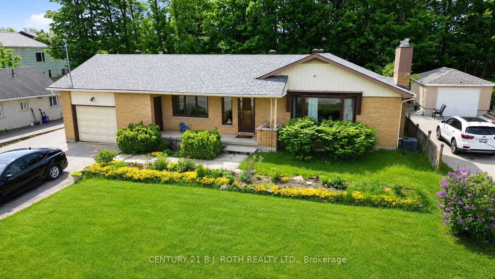 823 Essa Road, Barrie, On L4n 9g5