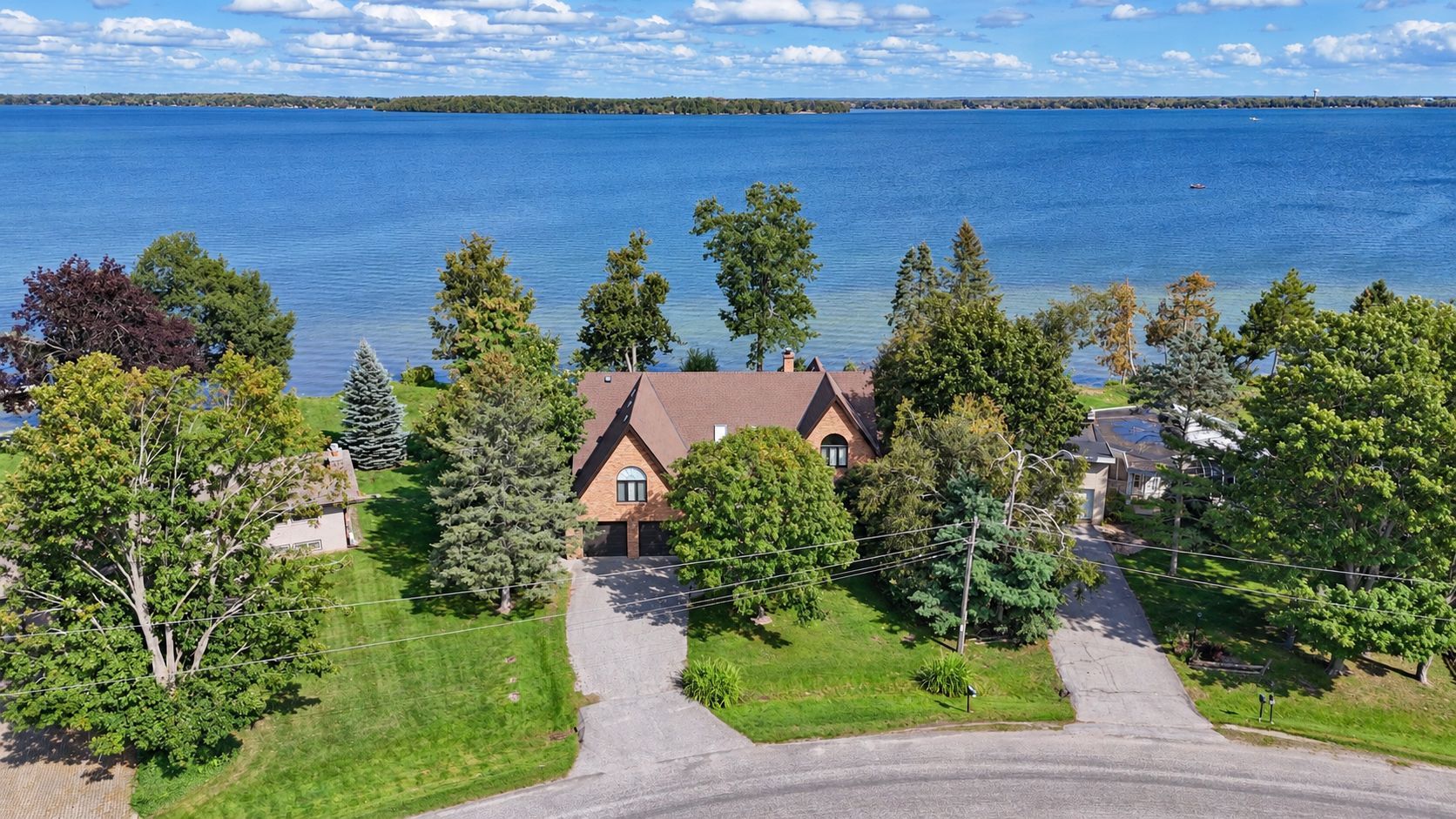 2199 Thomson Crescent, Severn, On L3v 0v7