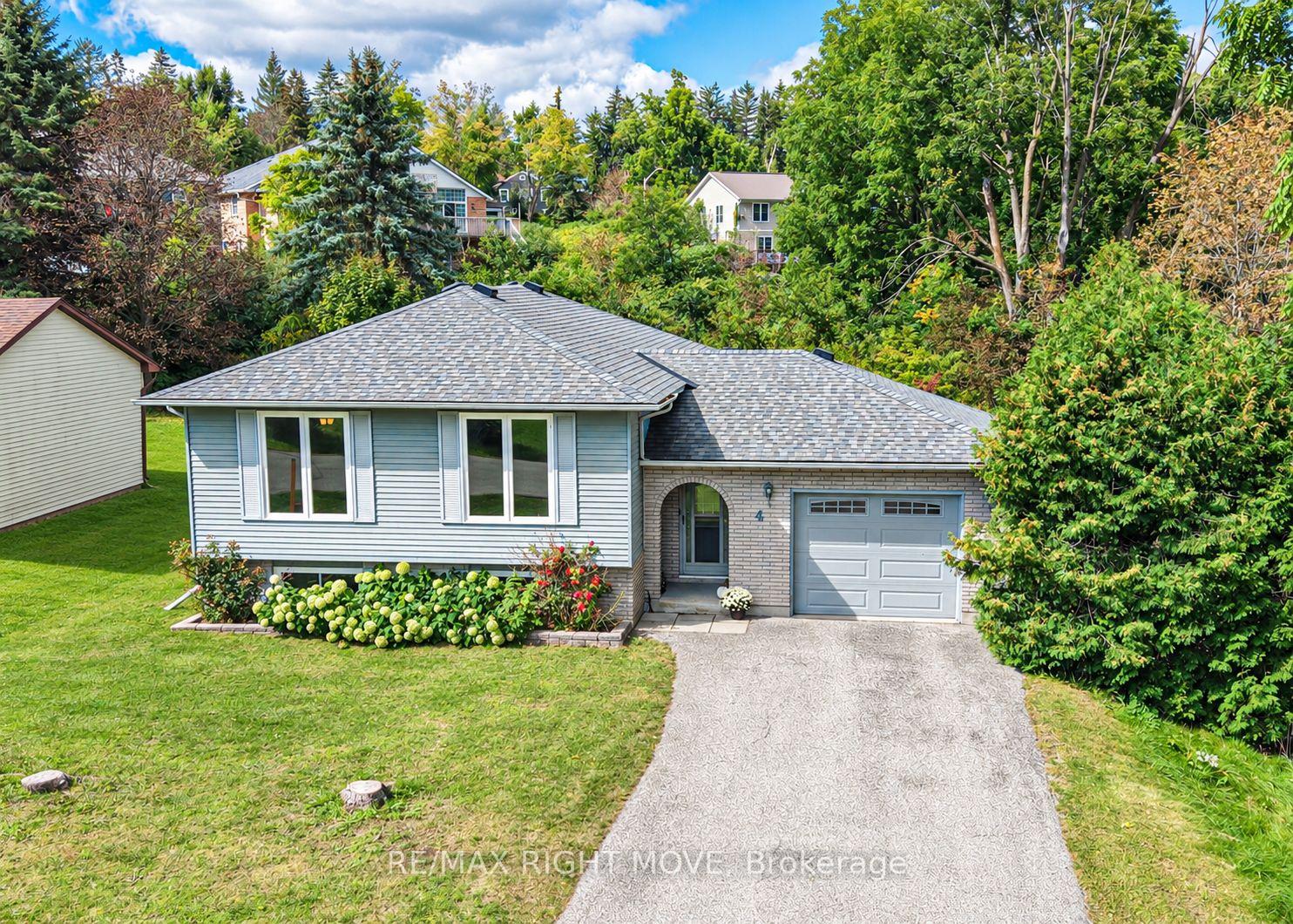 4 Fitton Heights, Orillia, On L3v 4m7
