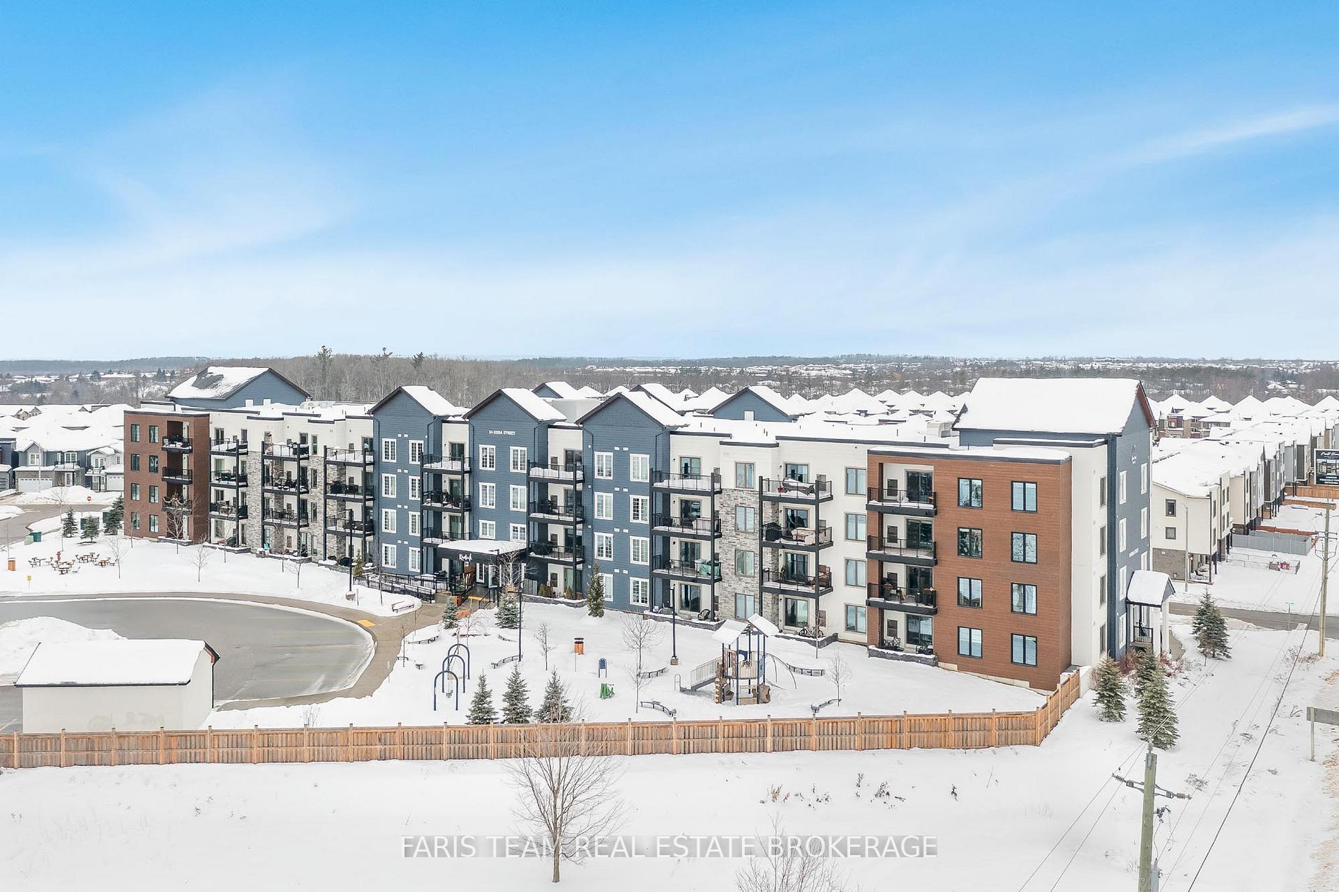 54 Koda Street 410, Barrie, On L9j 0j6
