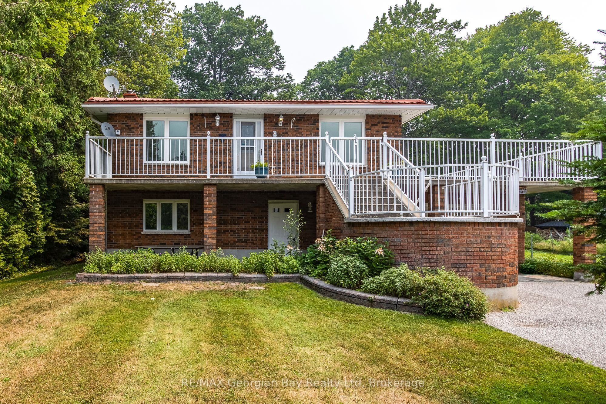 25 Albert Avenue, Tiny, On L0l 2j0